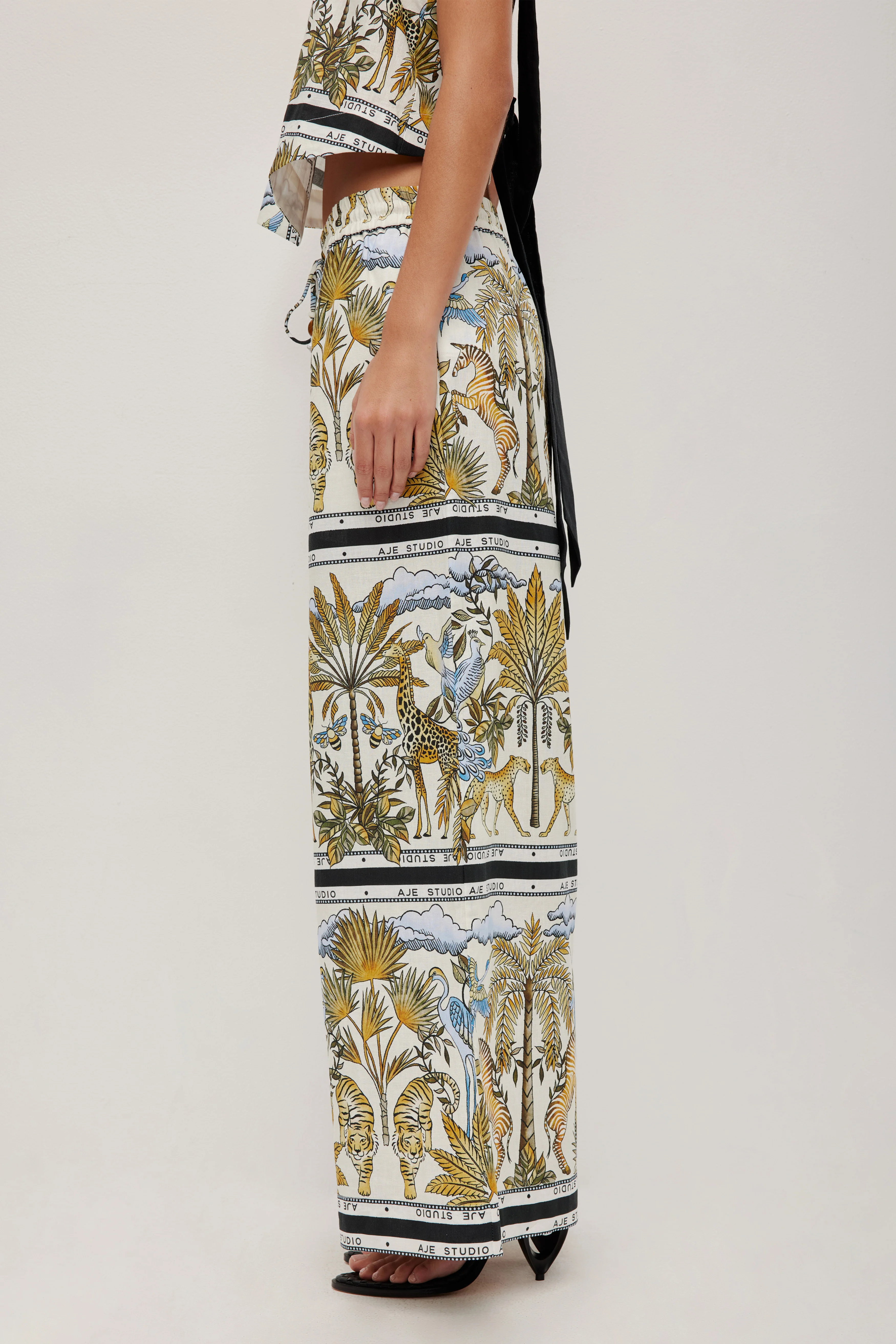 10250-rio-relaxed-pants-5.webp Rio Relaxed Pants