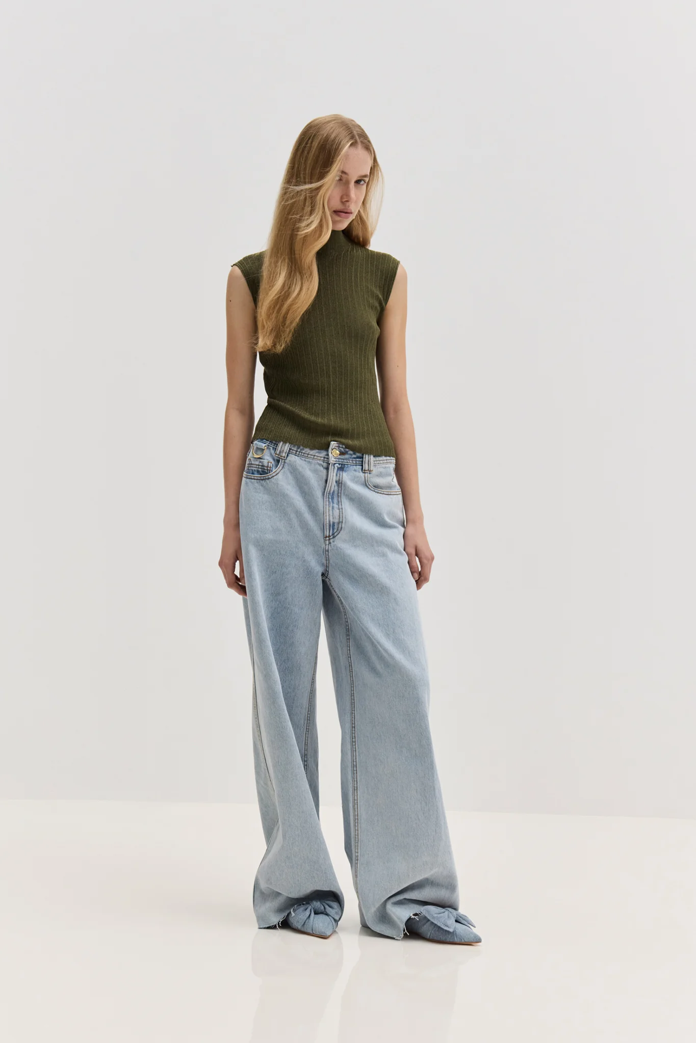 Outline Denim Jeans