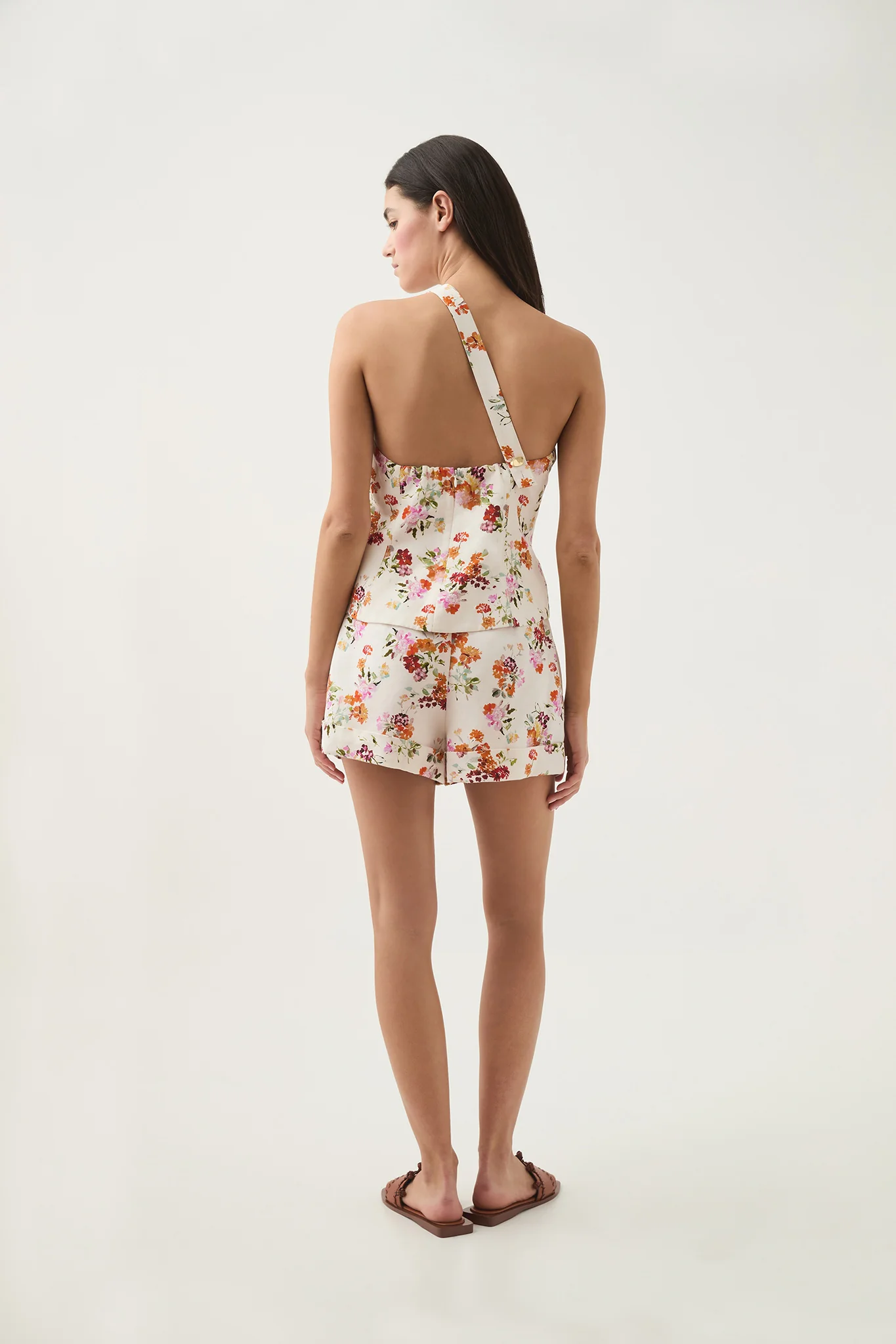 Assemblage Asymmetric Top