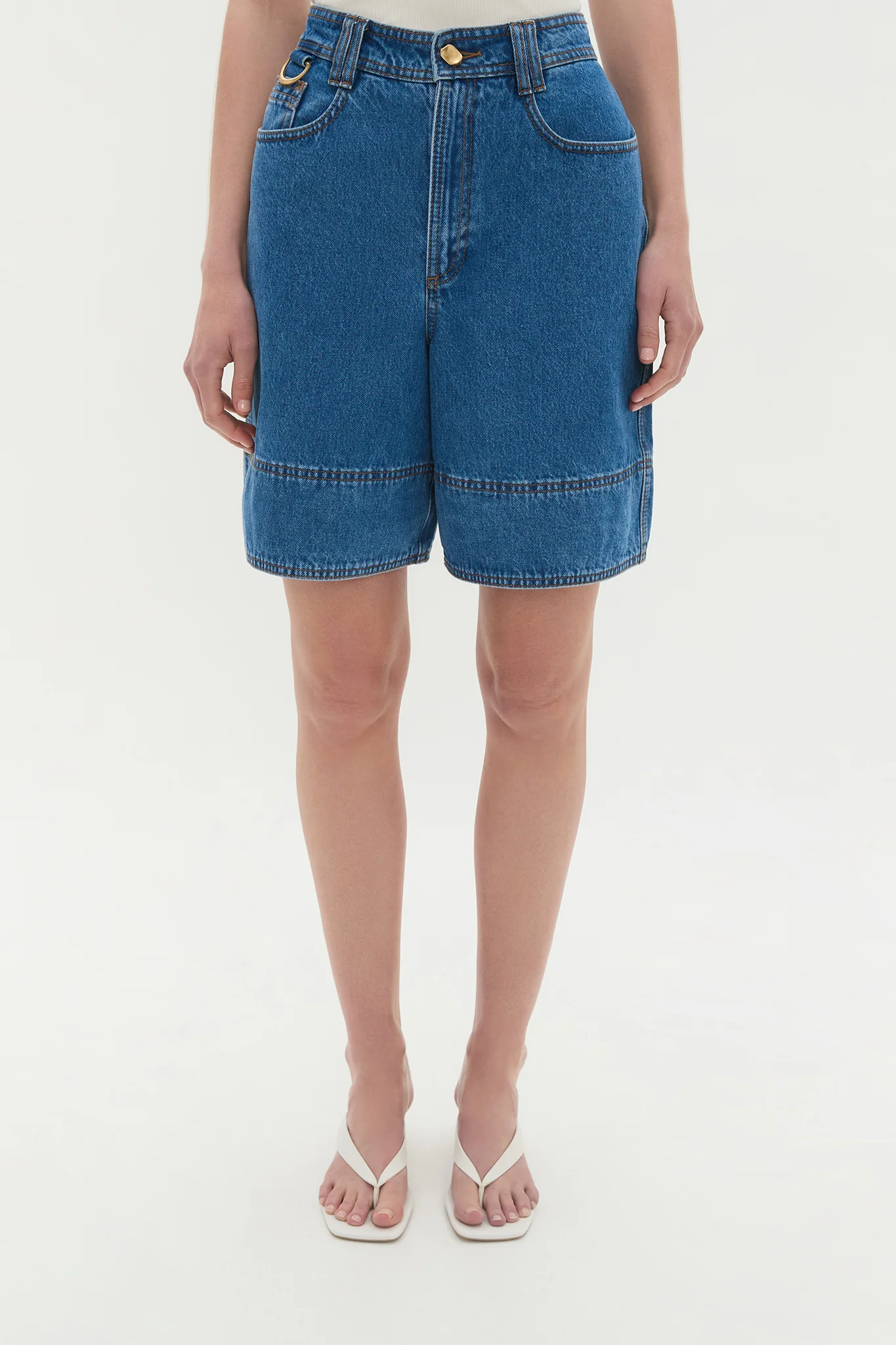 Outline Bermuda Short