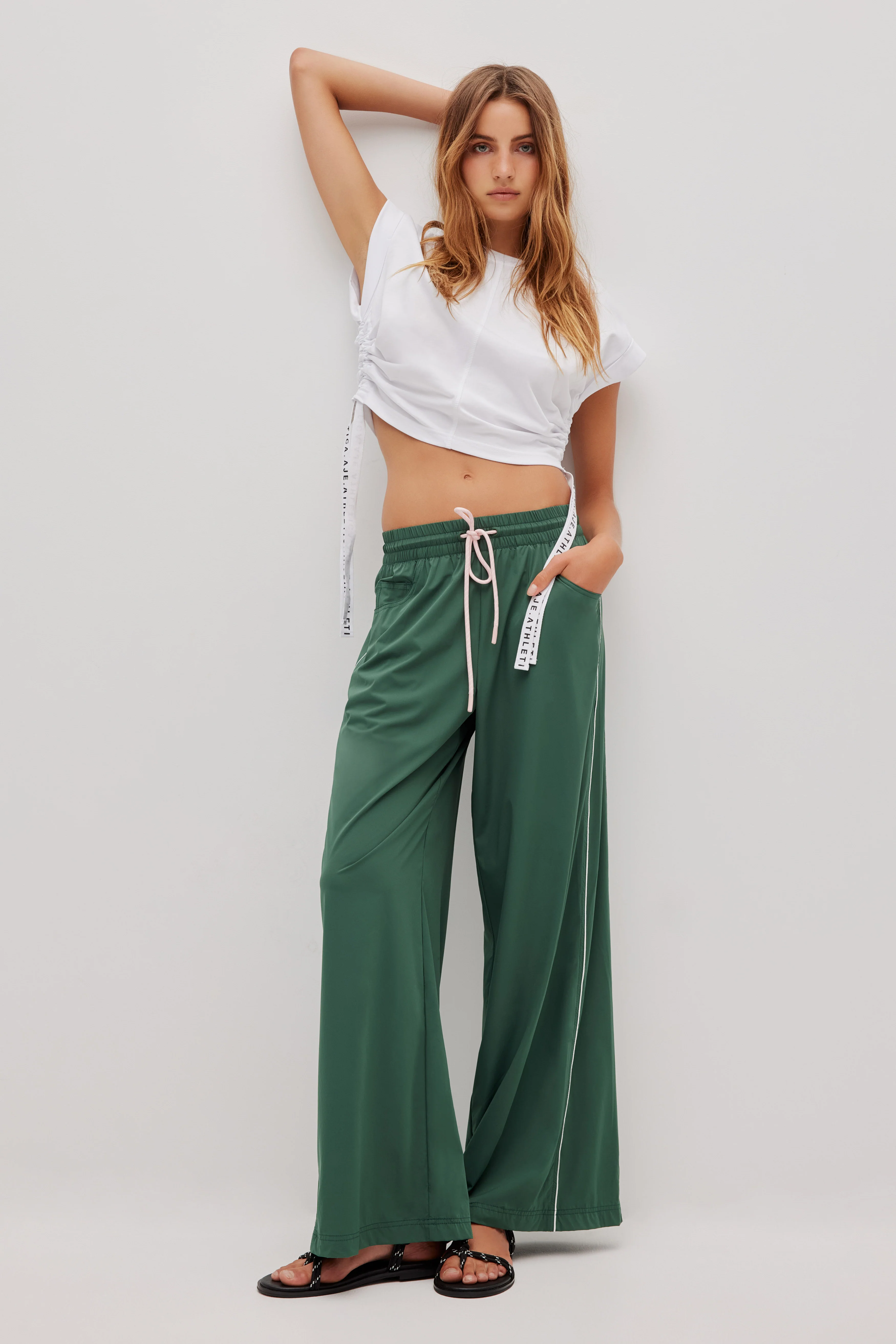 12899-panelled-spray-pant-512-1.webp Panelled Spray Pant 512