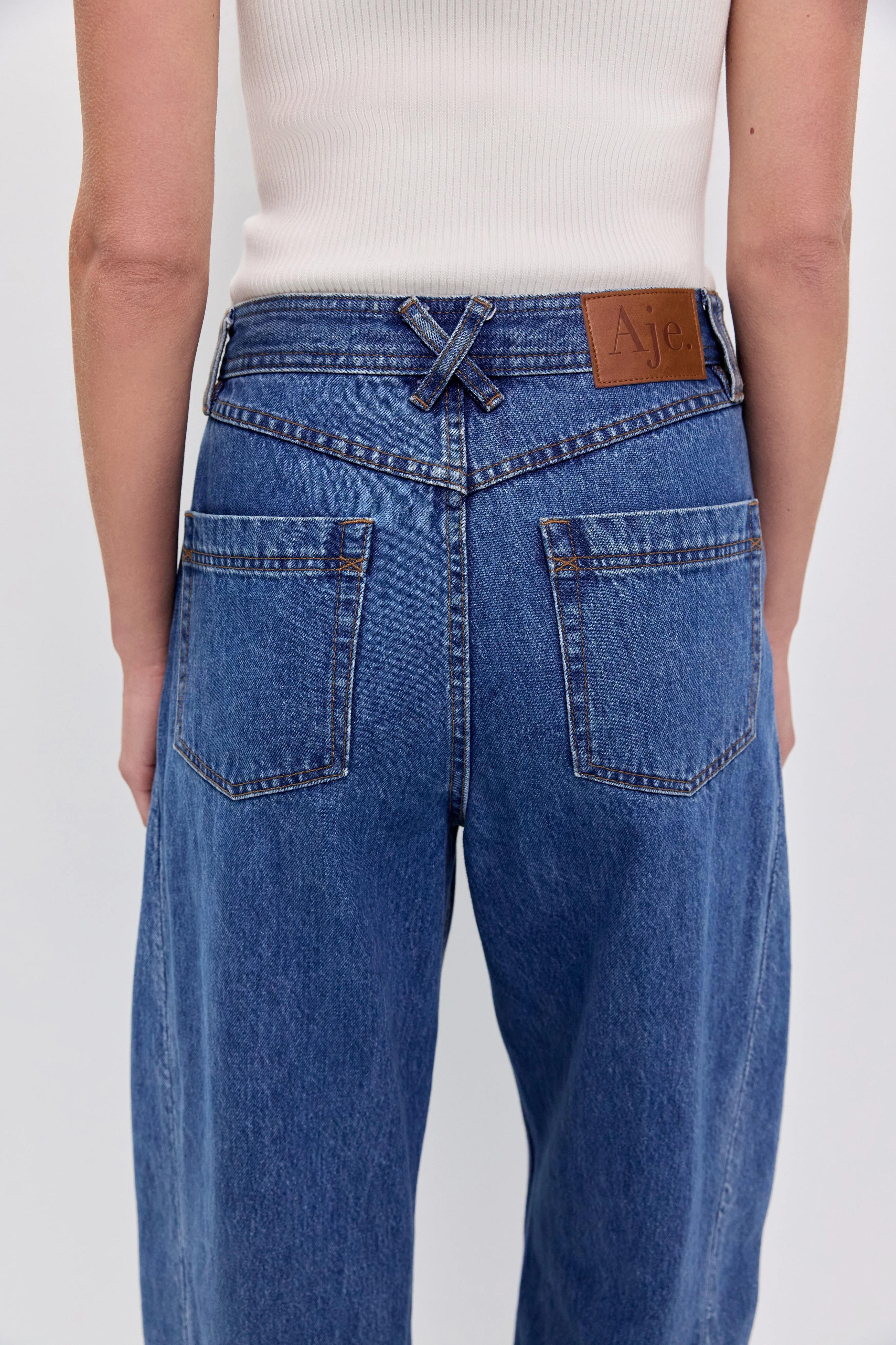 Stevie Barrel Ankle Jean