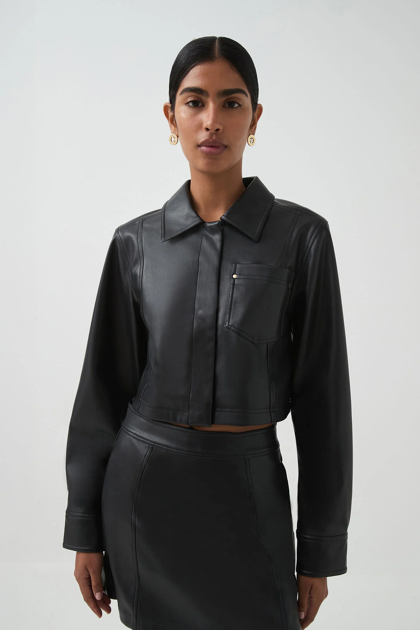 13551-raven-crop-shirt-1.webp Raven Crop Shirt