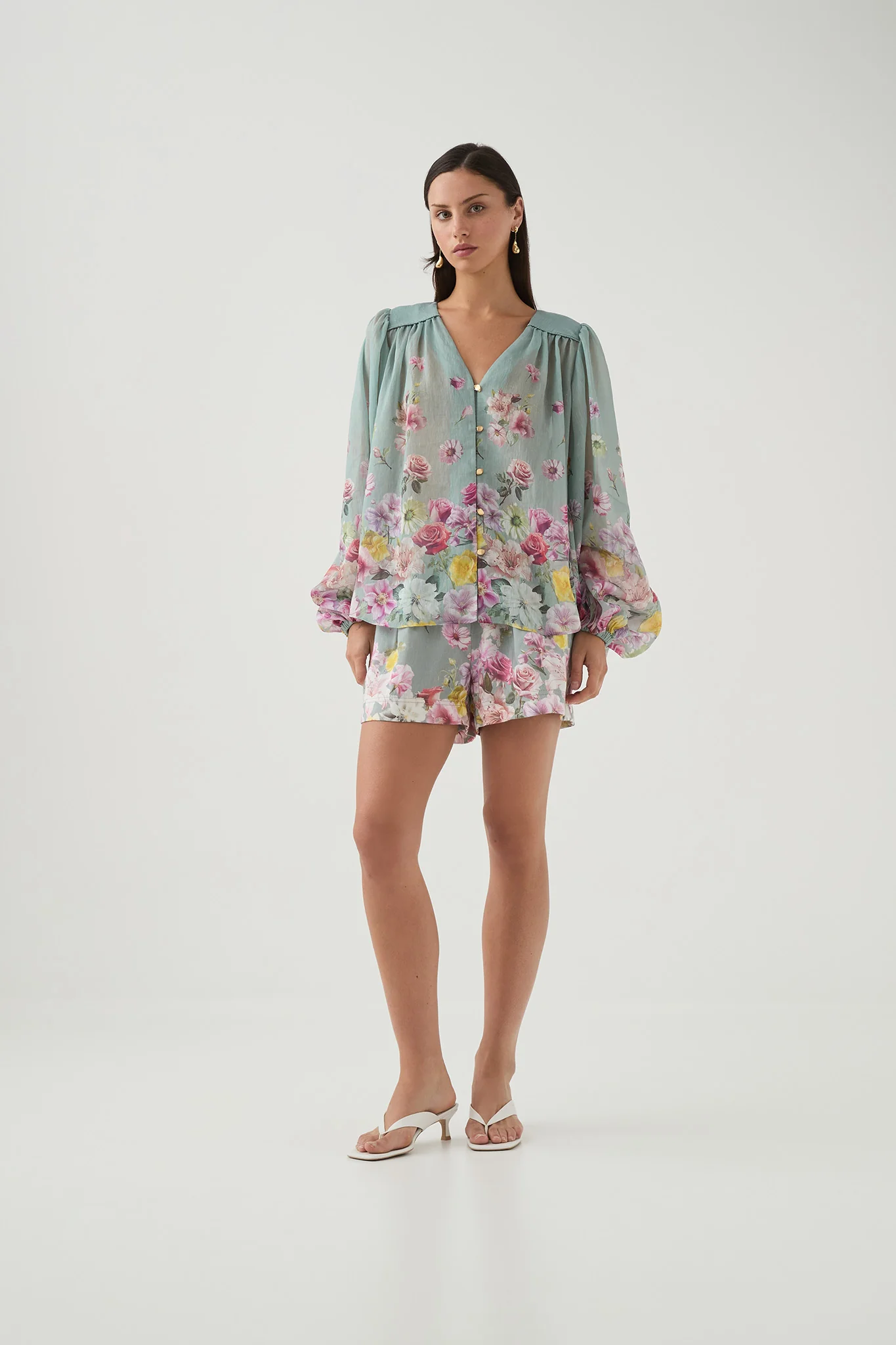 13662-romantica-short-6.webp Romantica Short
