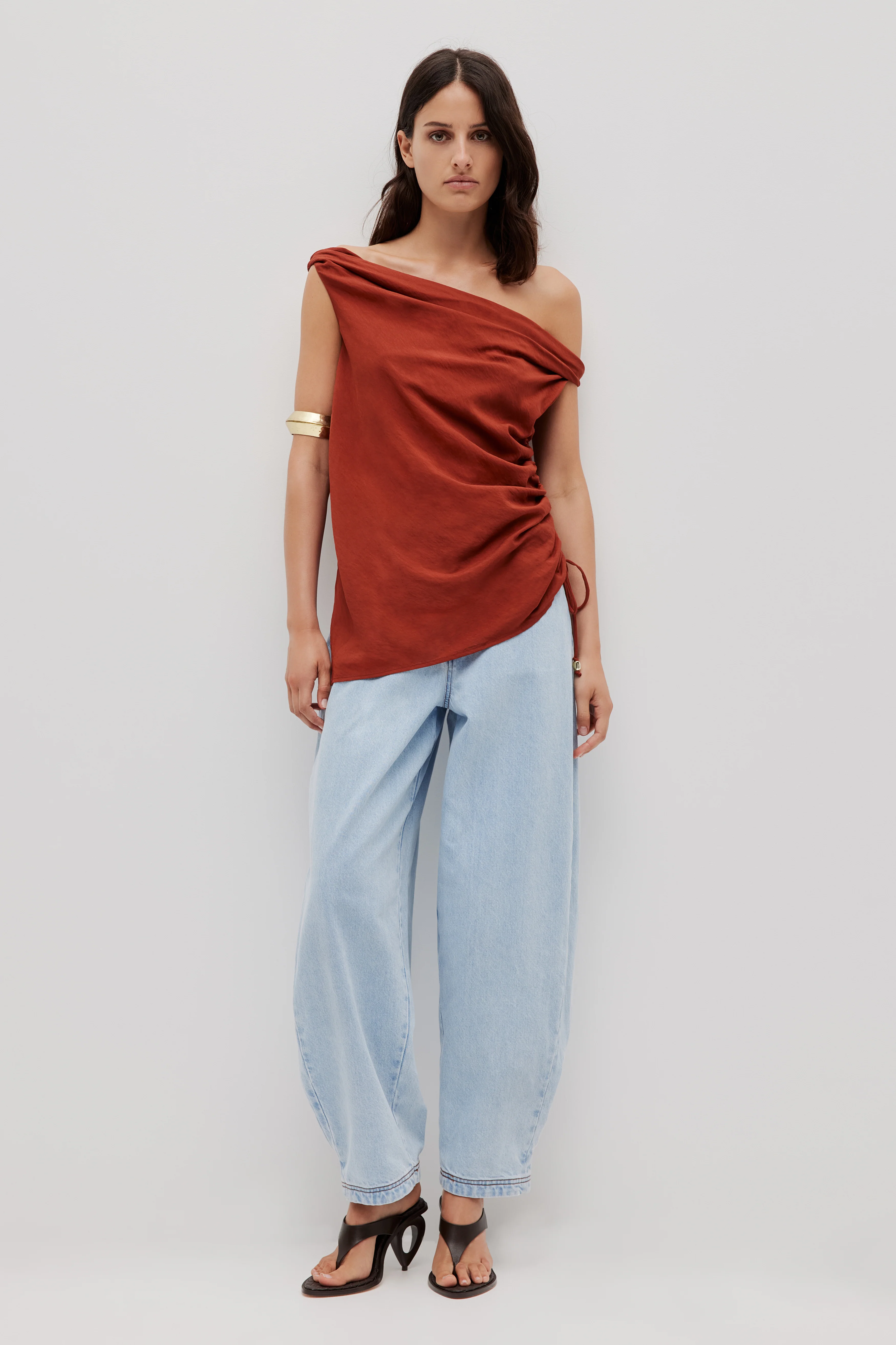 14433-lyra-asymmetrical-top-1.webp Lyra Asymmetrical Top