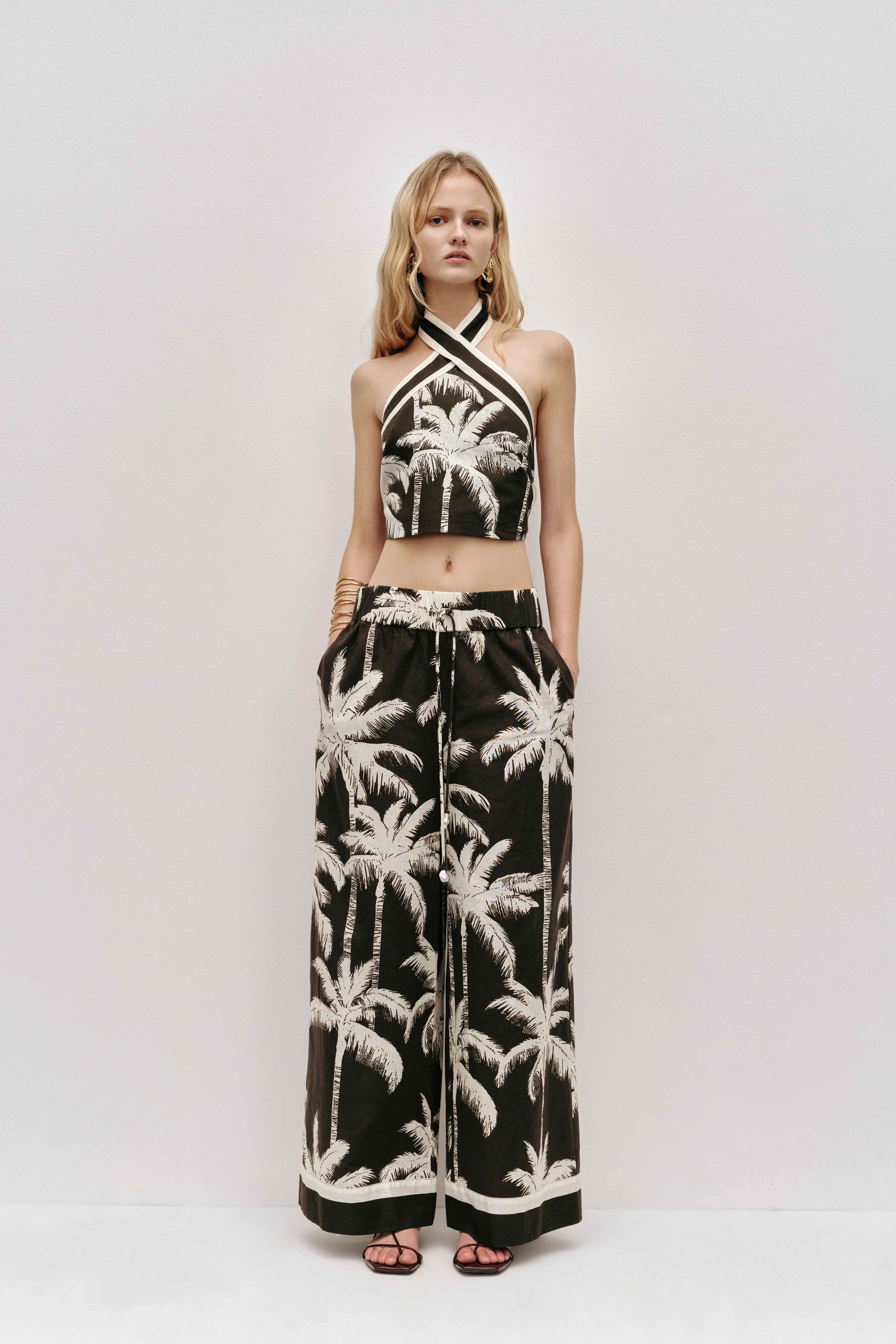 14610-tansia-tie-back-halter-1.webp Tansia Tie Back Halter