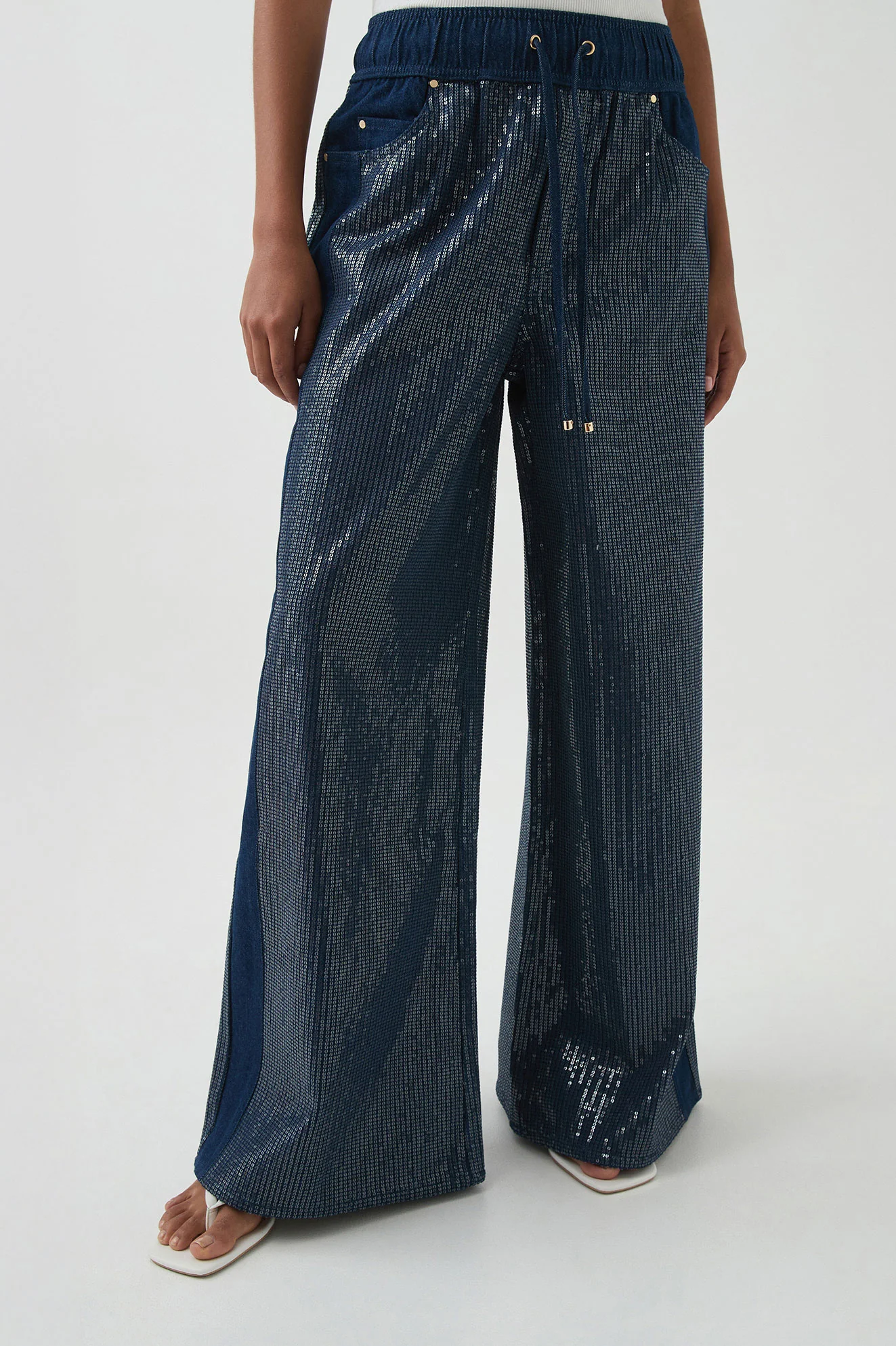 14651-reflect-relaxed-jeans-1.webp Reflect Relaxed Jeans