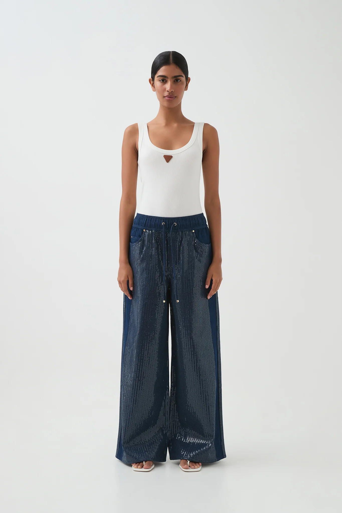 14651-reflect-relaxed-jeans-3.webp Reflect Relaxed Jeans