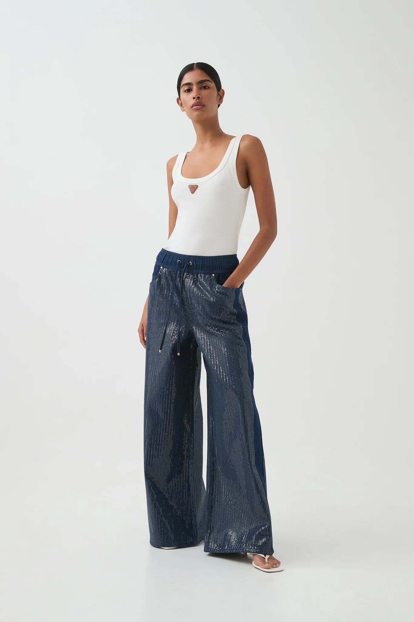 14651-reflect-relaxed-jeans-4.webp Reflect Relaxed Jeans
