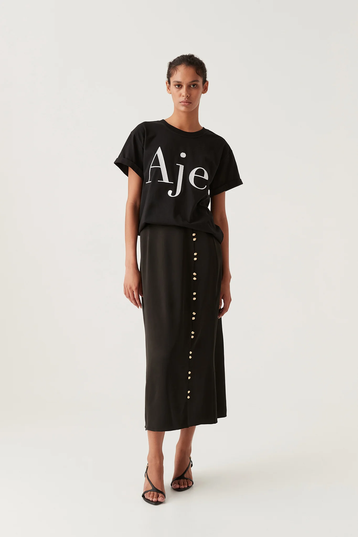 14907-alice-embroidered-logo-tee-3.webp Alice Embroidered Logo Tee