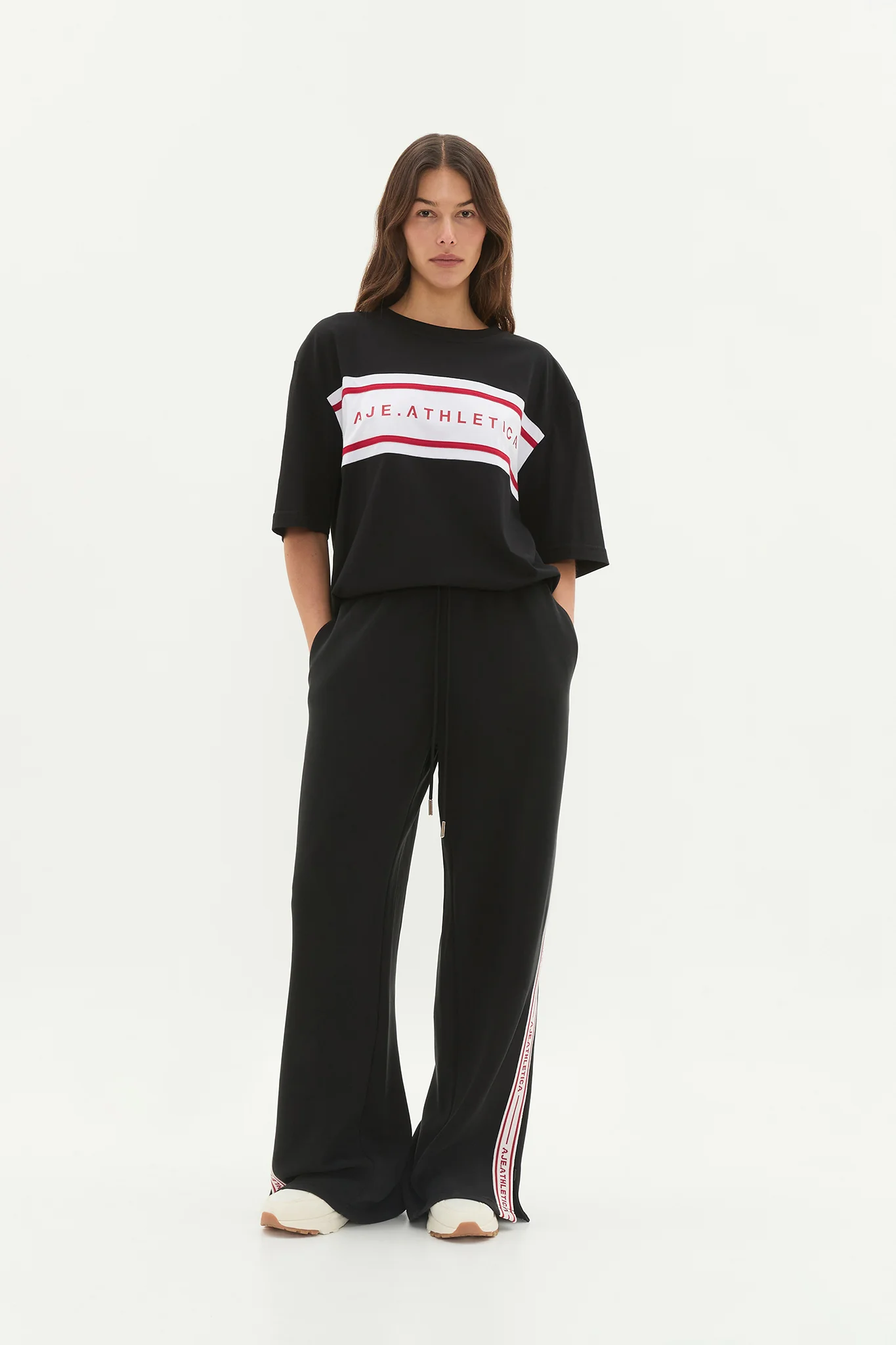 Contrast Logo Tee 102