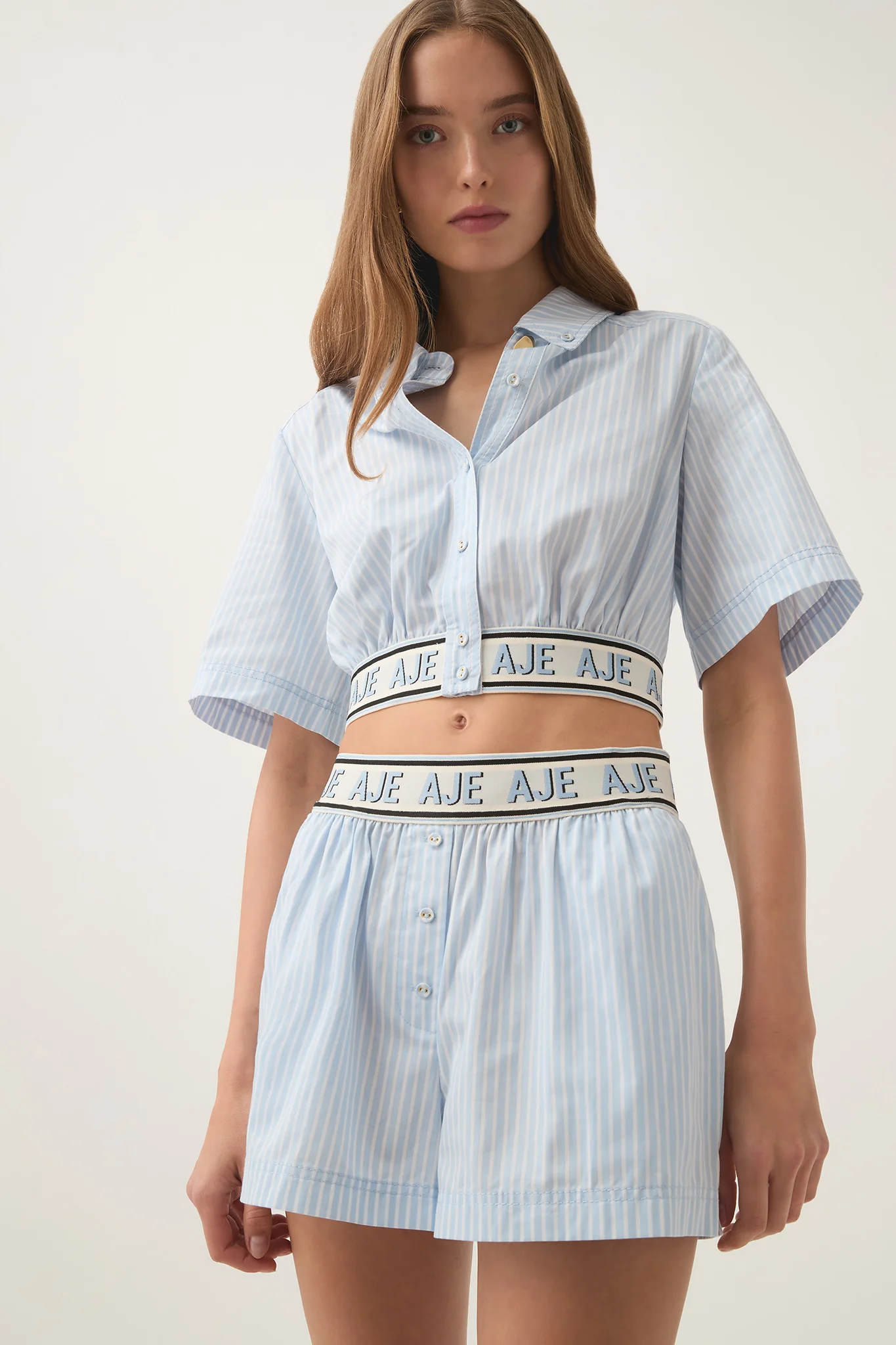 15676-harling-logo-short-1.webp Harling Logo Short