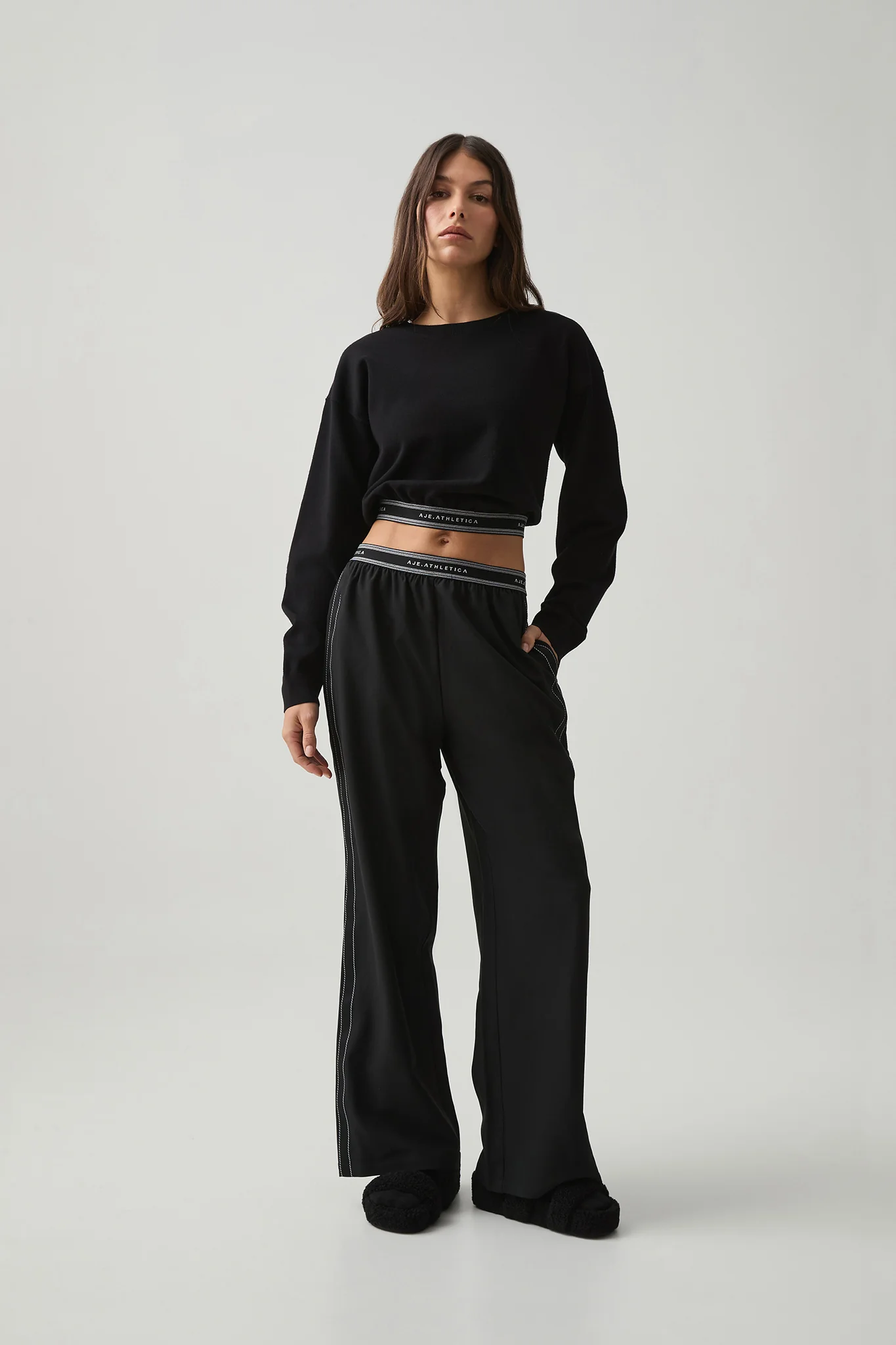 15735-cropped-elastic-logo-crew-1.webp Cropped Elastic Logo Crew