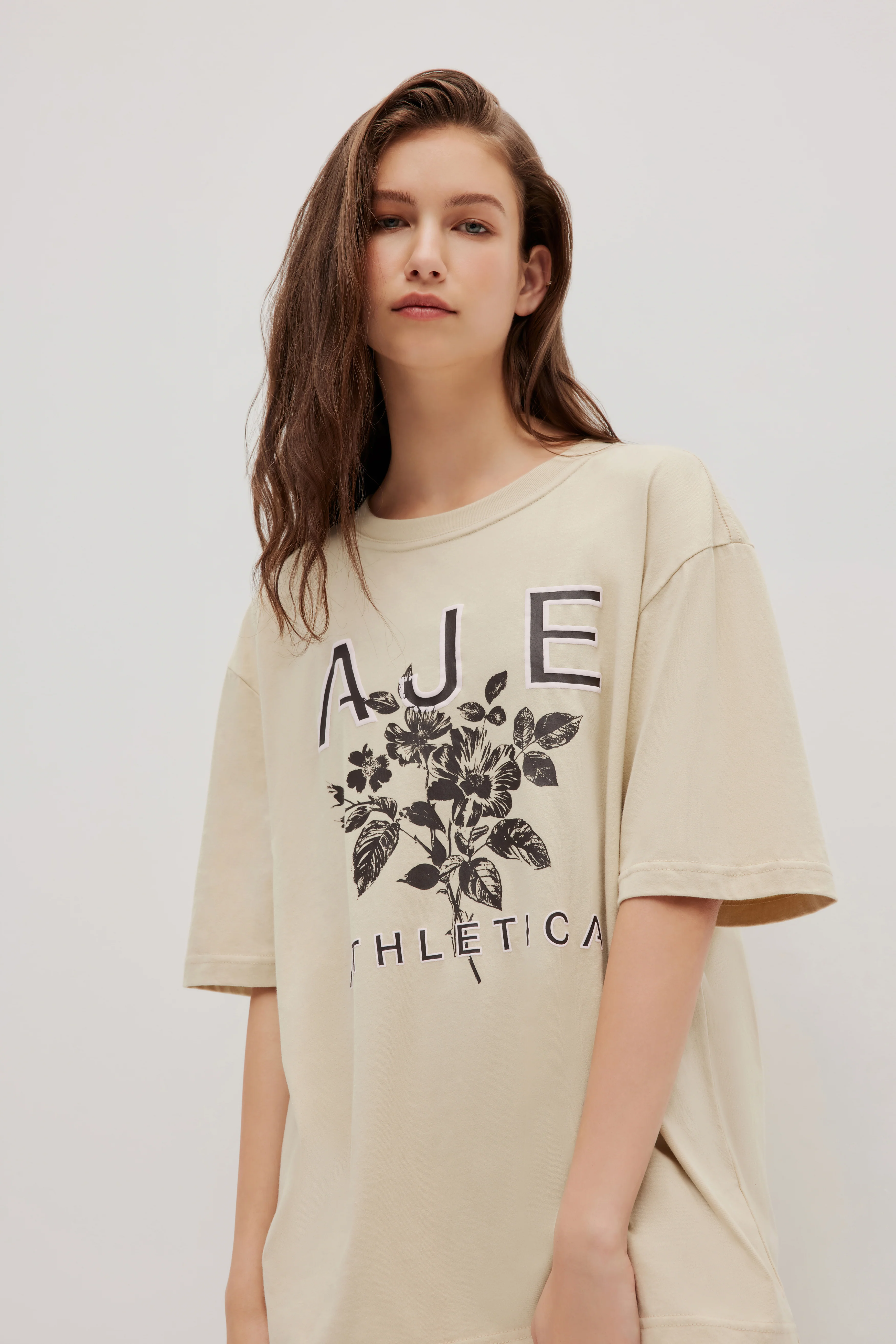 16423-flora-logo-tee-102-4.webp Flora Logo Tee 102