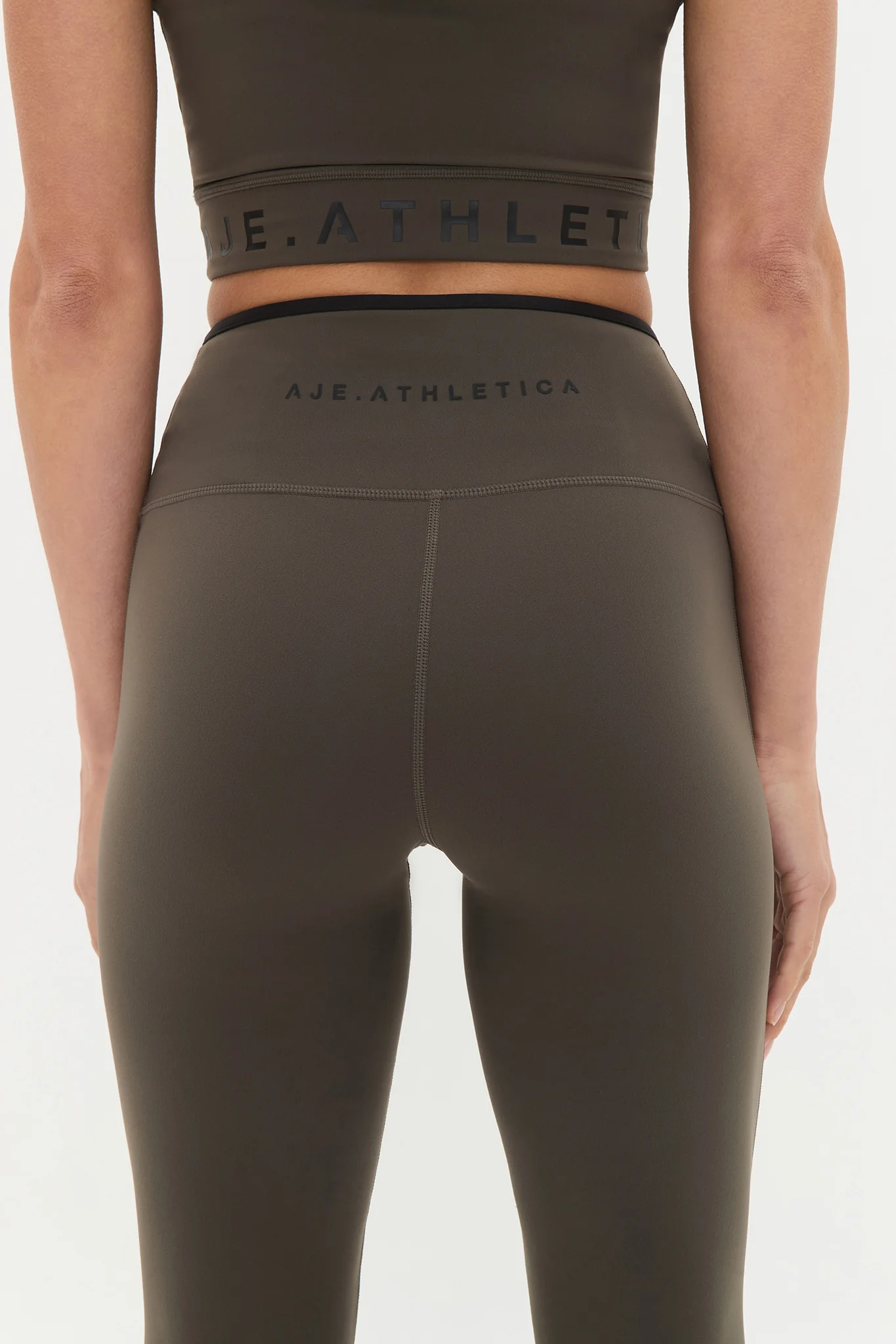 Flared Logo Legging 205