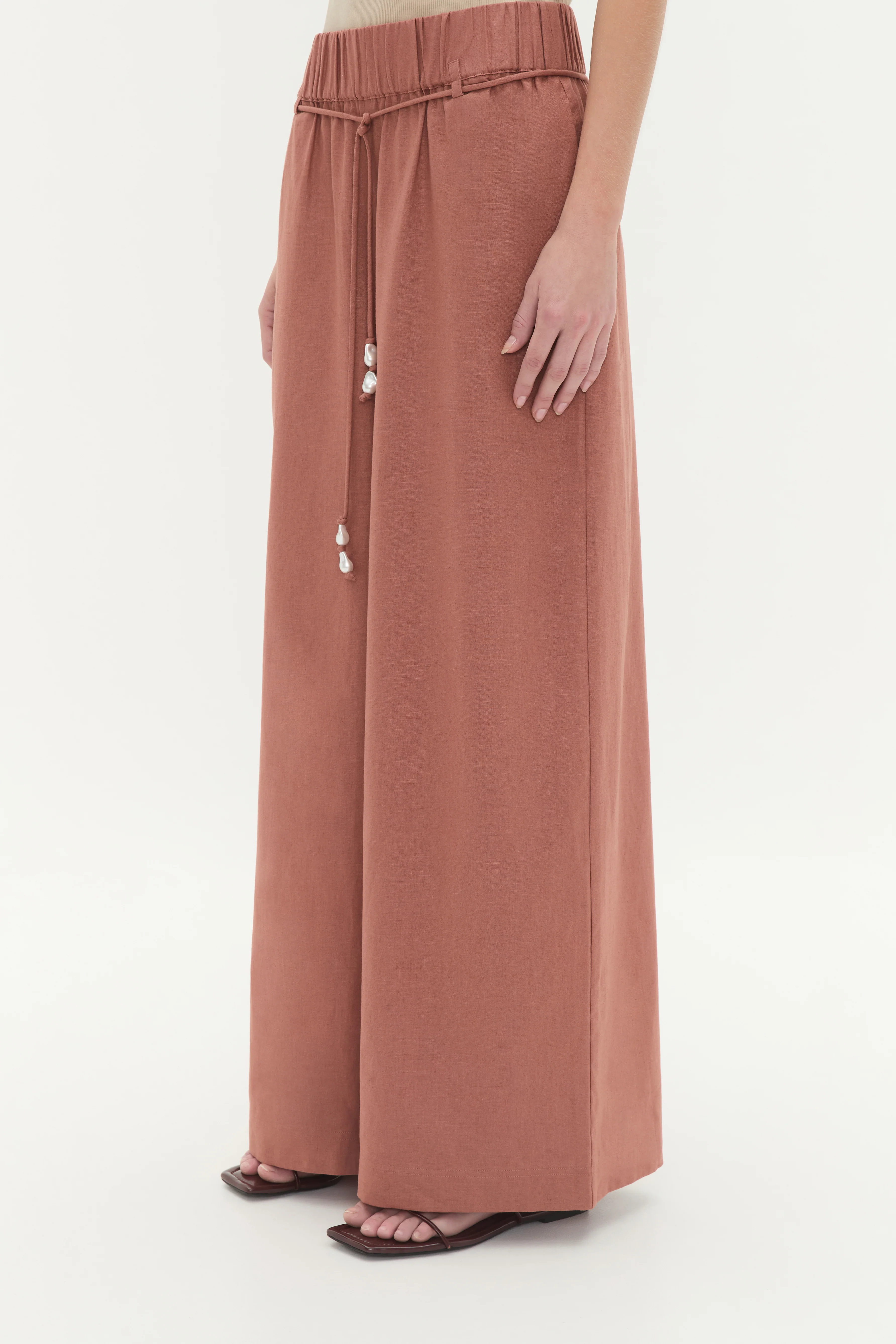 Dessie Belted Relaxed Pant
