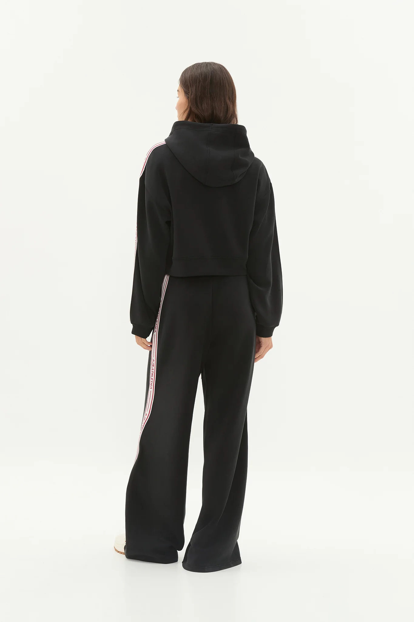 Cropped Logotape Hoodie 405