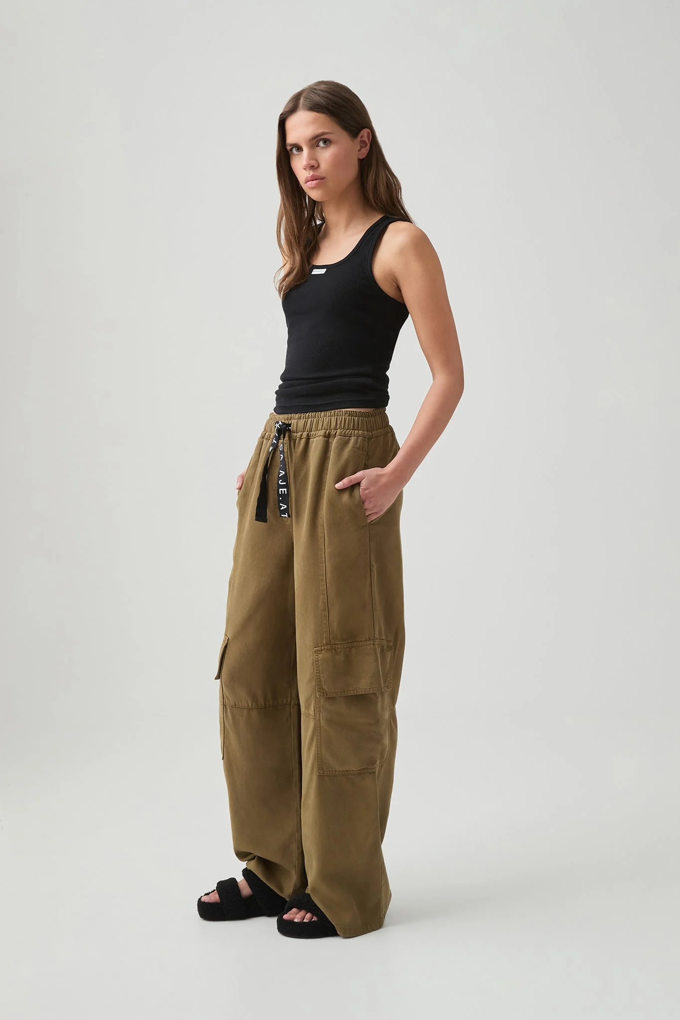 17031-drawstring-pant-512-1.webp Drawstring Pant 512