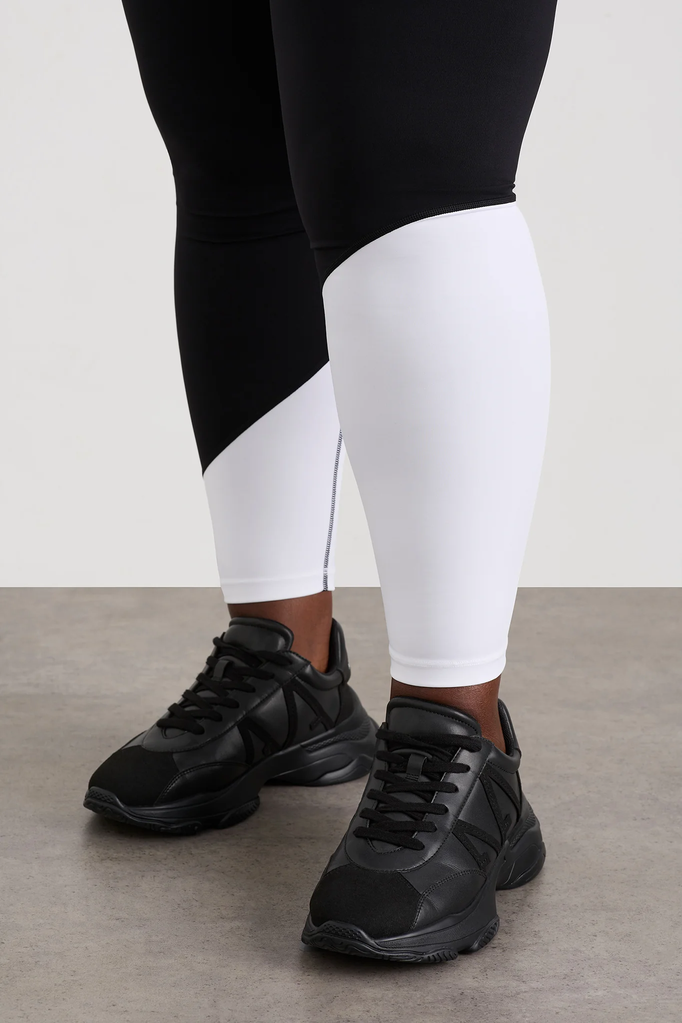 17206-curved-panel-fl-legging-226-12.webp Curved Panel Fl Legging 226