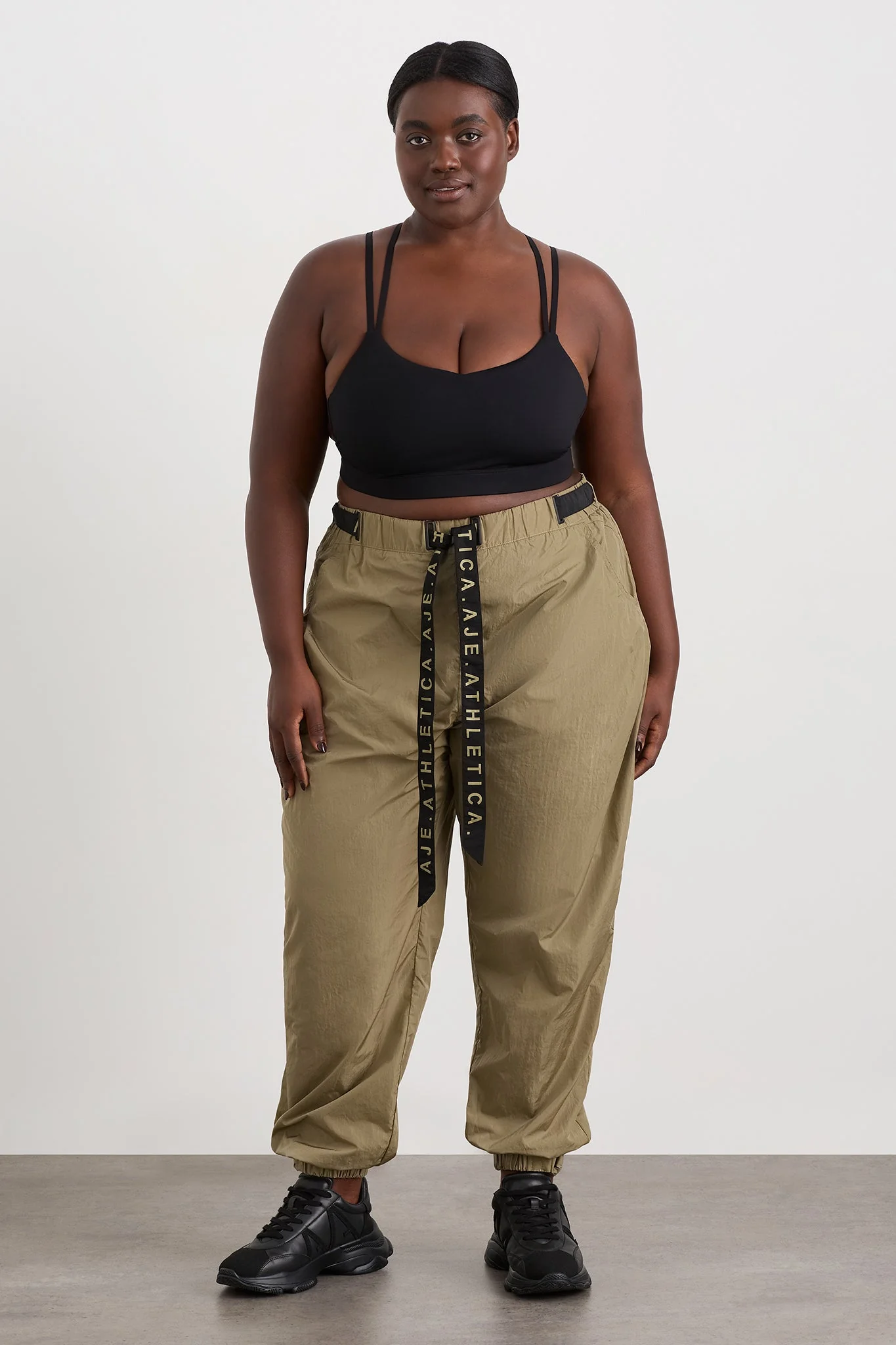 17225-belted-windbreak-pant-502-11.webp Belted Windbreak Pant 502