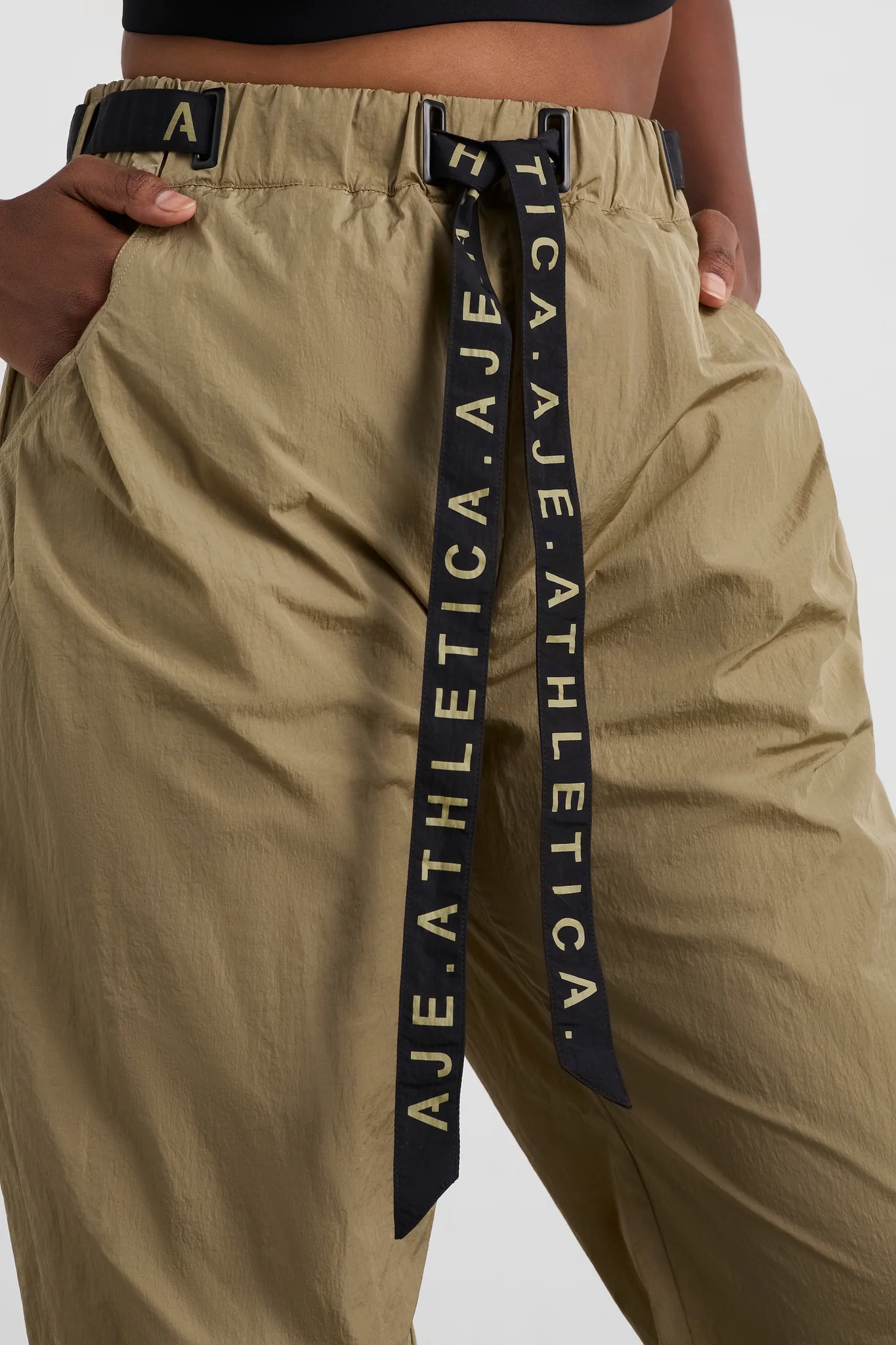 17225-belted-windbreak-pant-502-22.webp Belted Windbreak Pant 502
