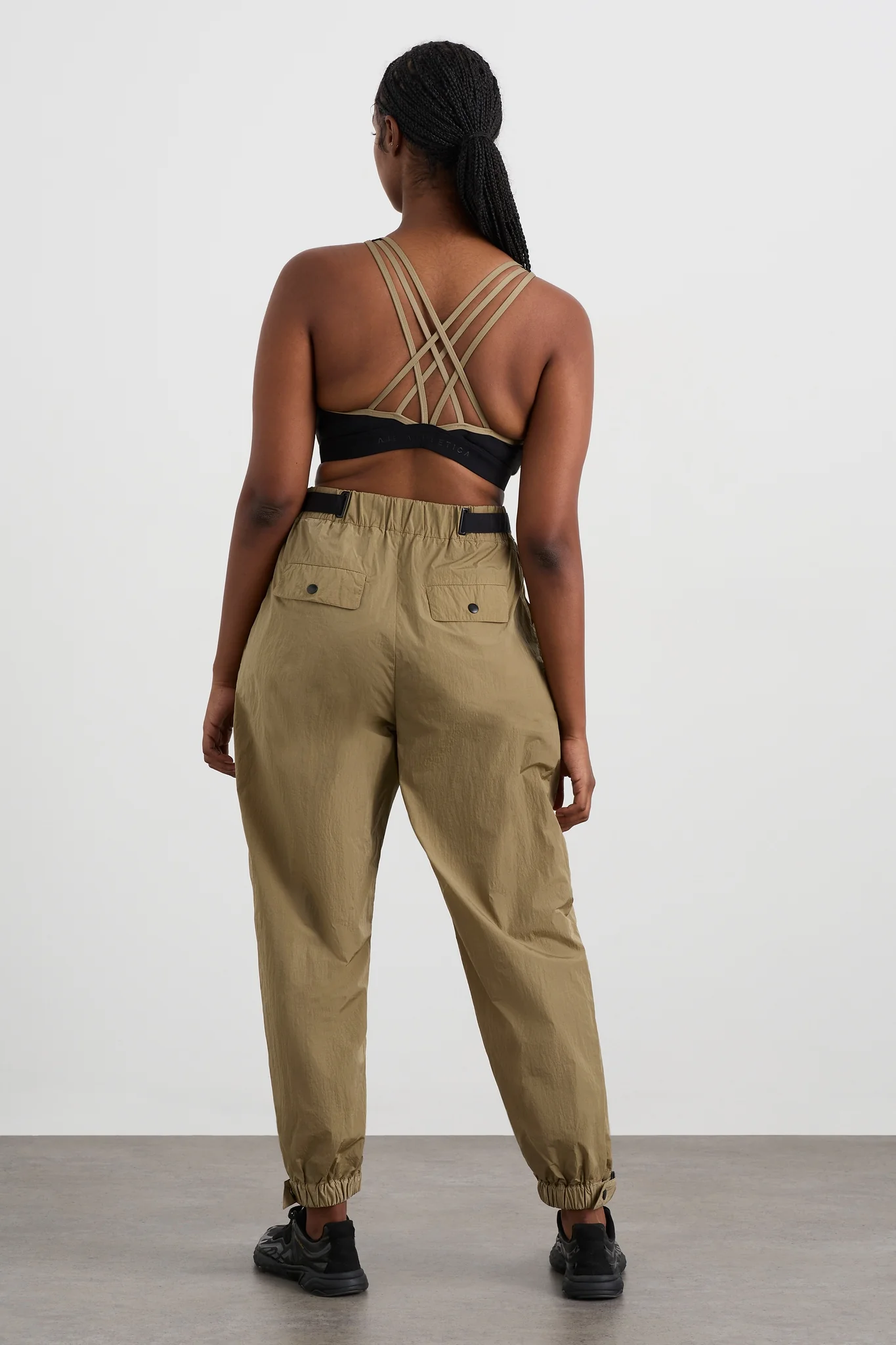 17225-belted-windbreak-pant-502-24.webp Belted Windbreak Pant 502