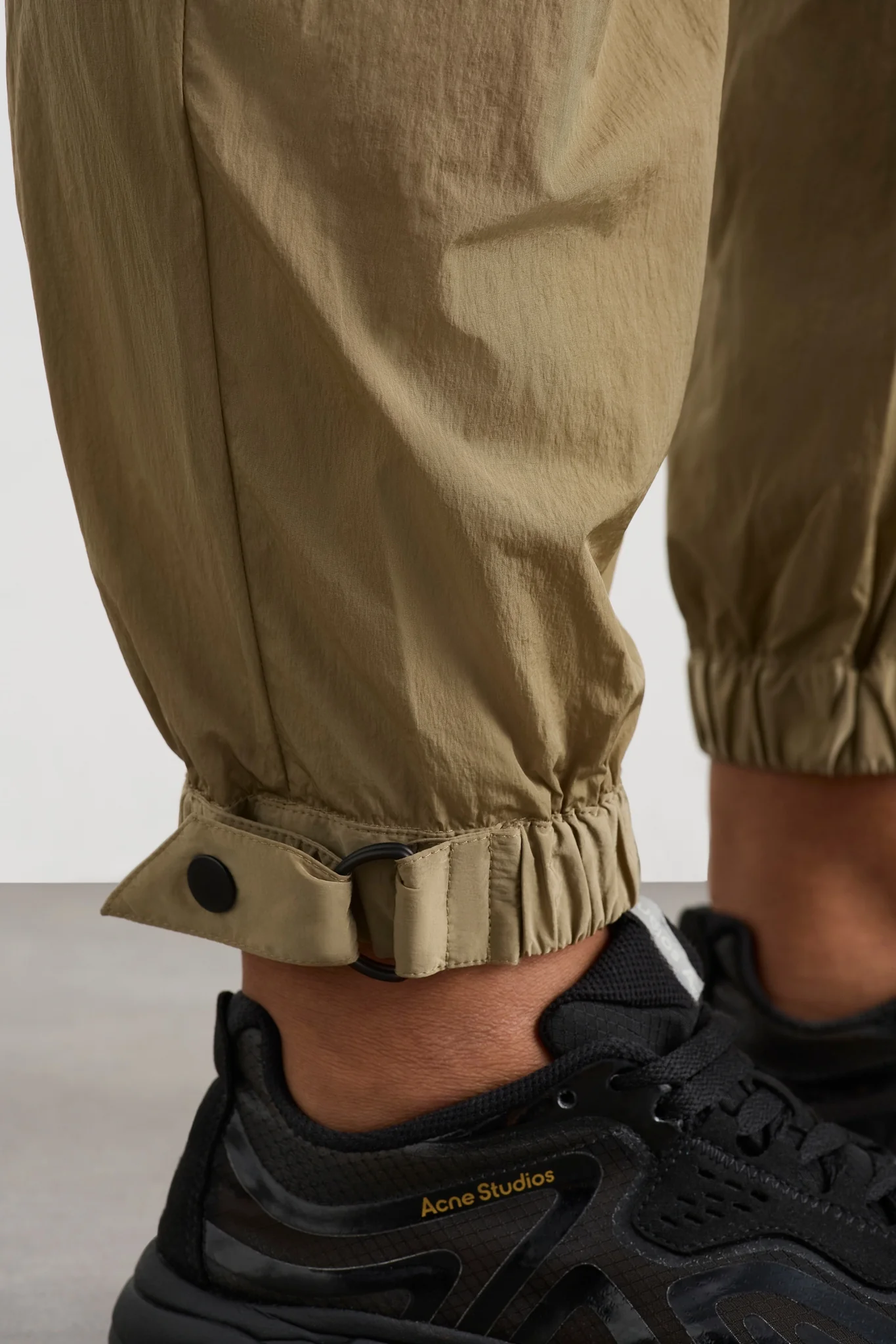 17225-belted-windbreak-pant-502-27.webp Belted Windbreak Pant 502