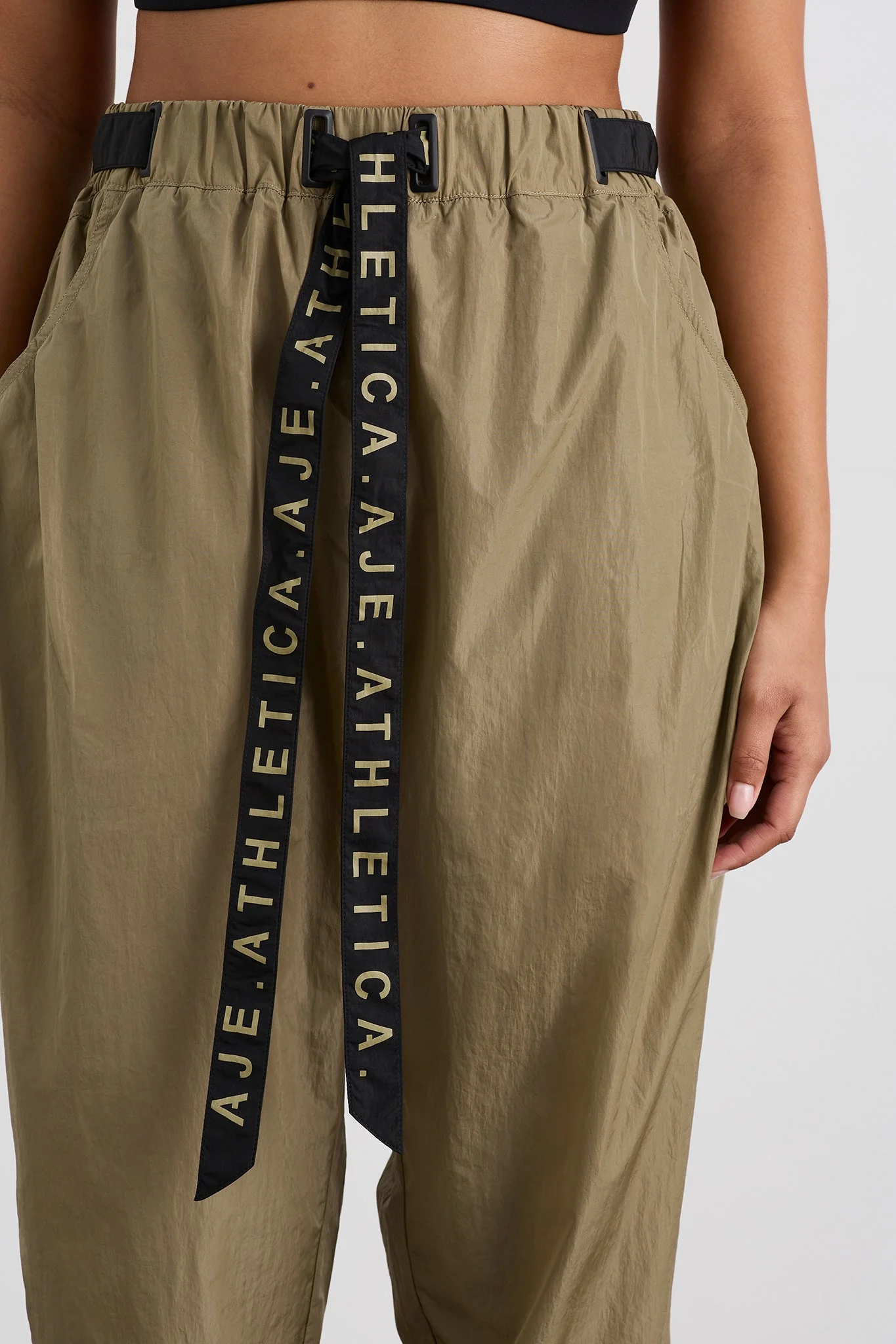 17225-belted-windbreak-pant-502-9.webp Belted Windbreak Pant 502