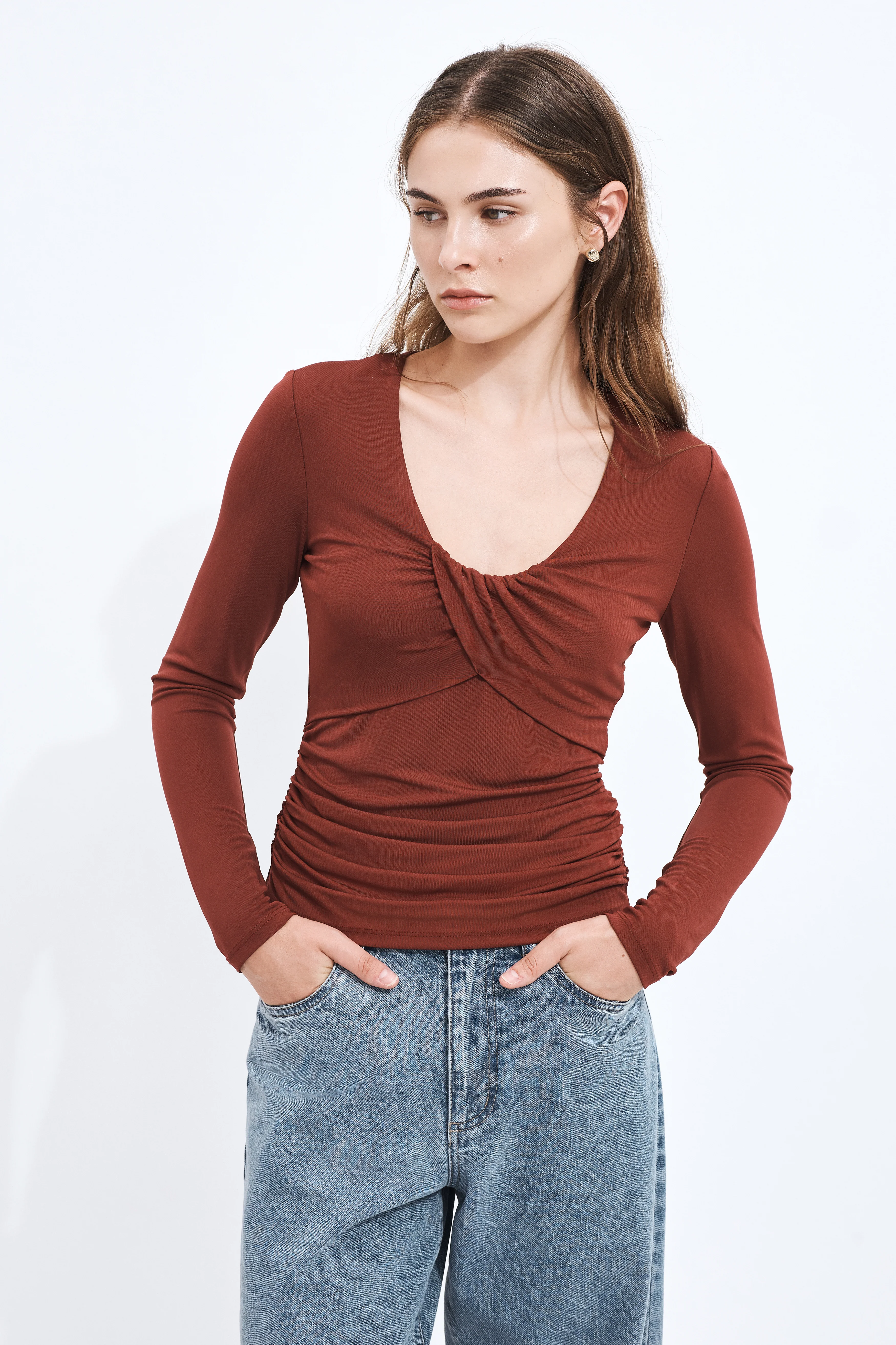 17303-ember-ls-top-3.webp Ember Ls Top