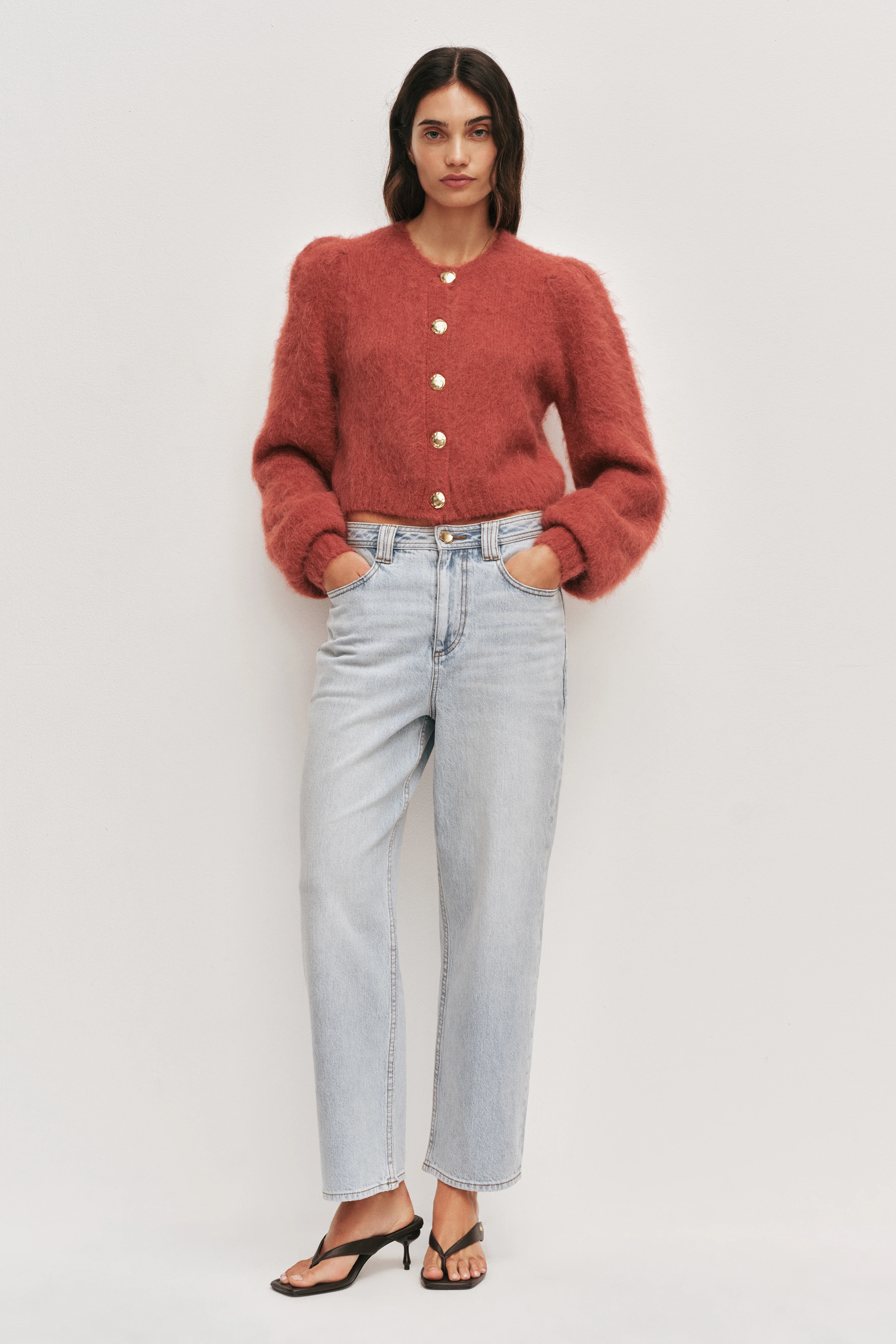 17517-renee-fluffy-cardigan-1.webp Renee Fluffy Cardigan