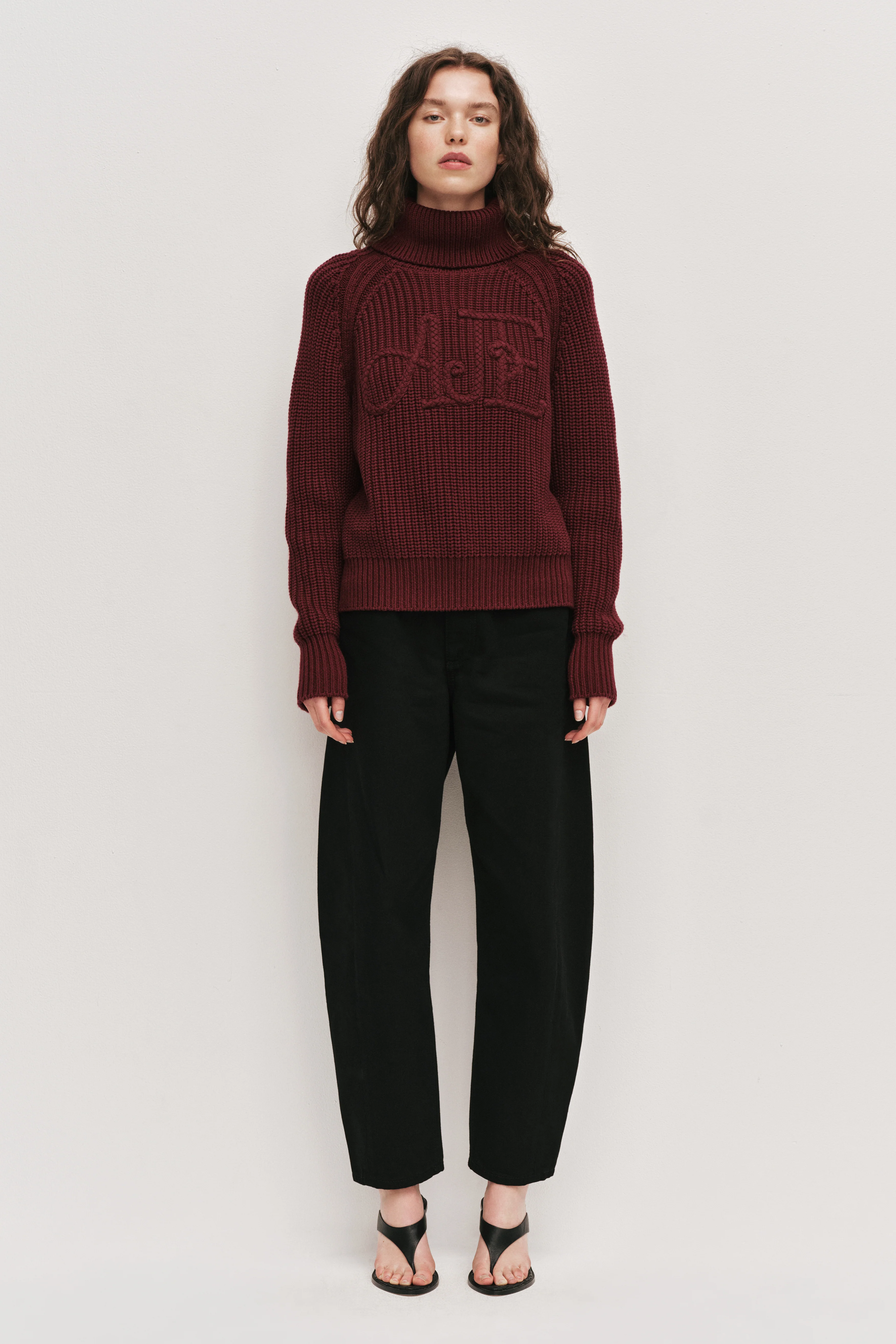 18065-mea-logo-funnel-neck-jumper-1.webp Mea Logo Funnel Neck Jumper