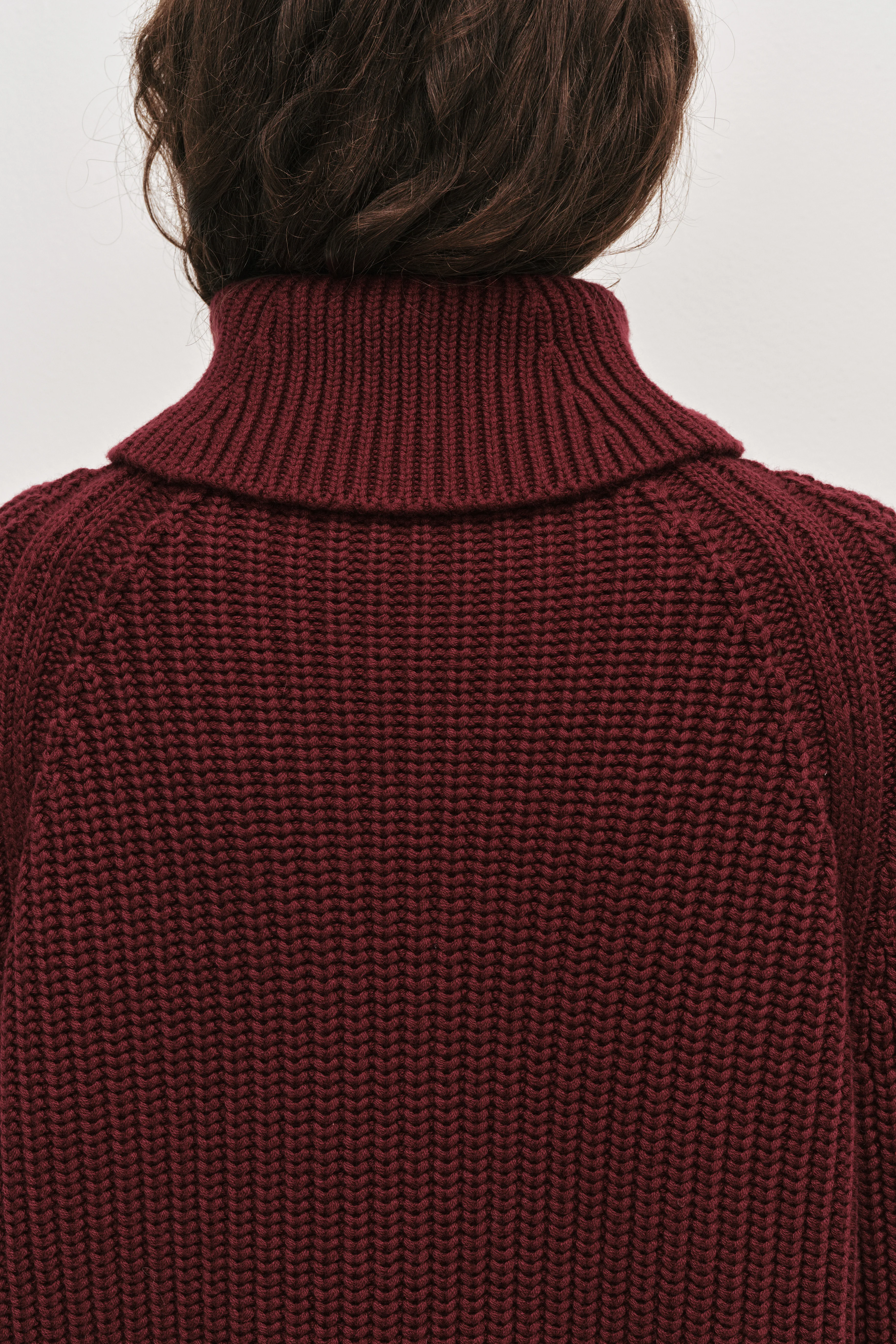 18065-mea-logo-funnel-neck-jumper-5.webp Mea Logo Funnel Neck Jumper