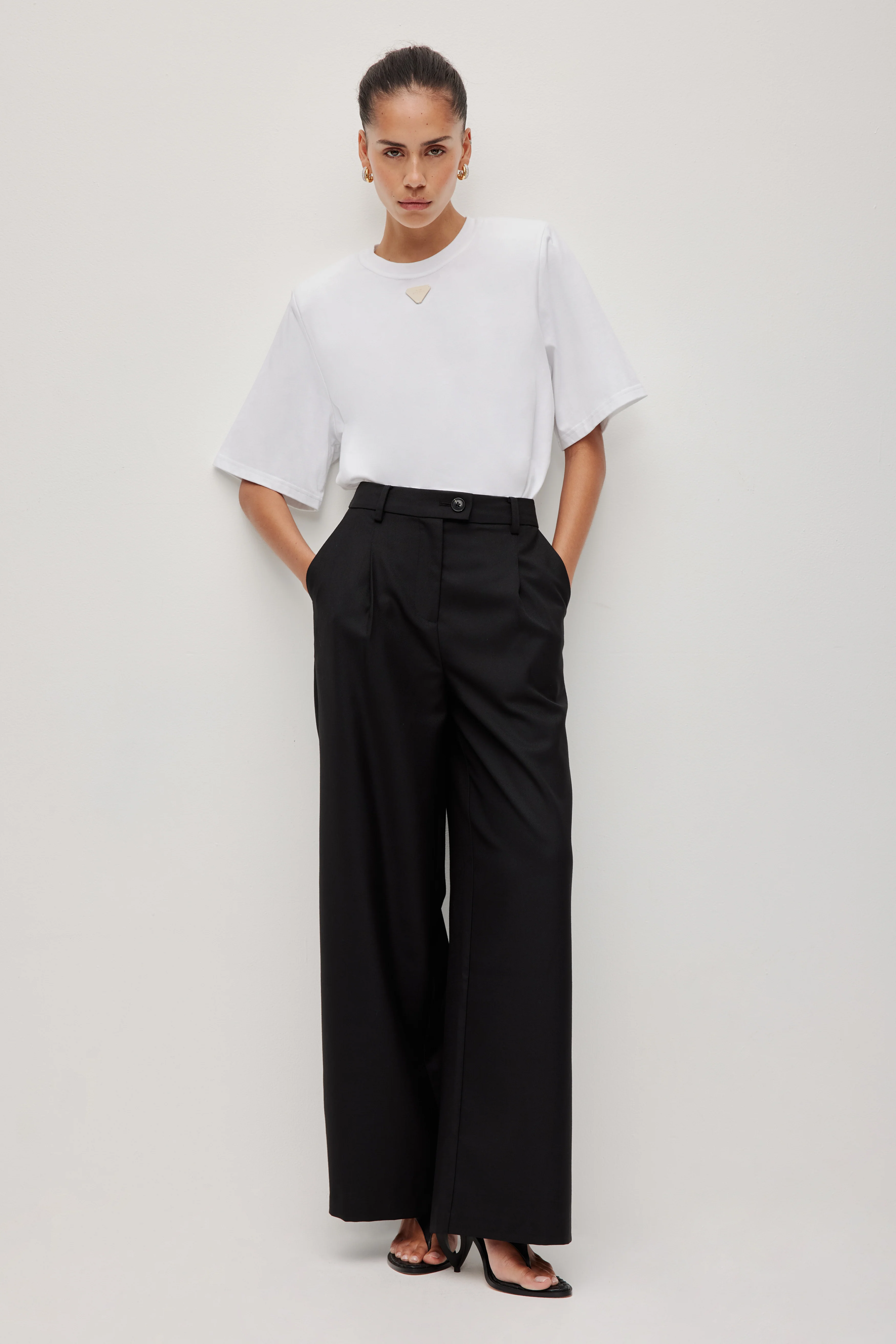 18407-amelie-tailored-pant-1.webp Amelie Tailored Pant