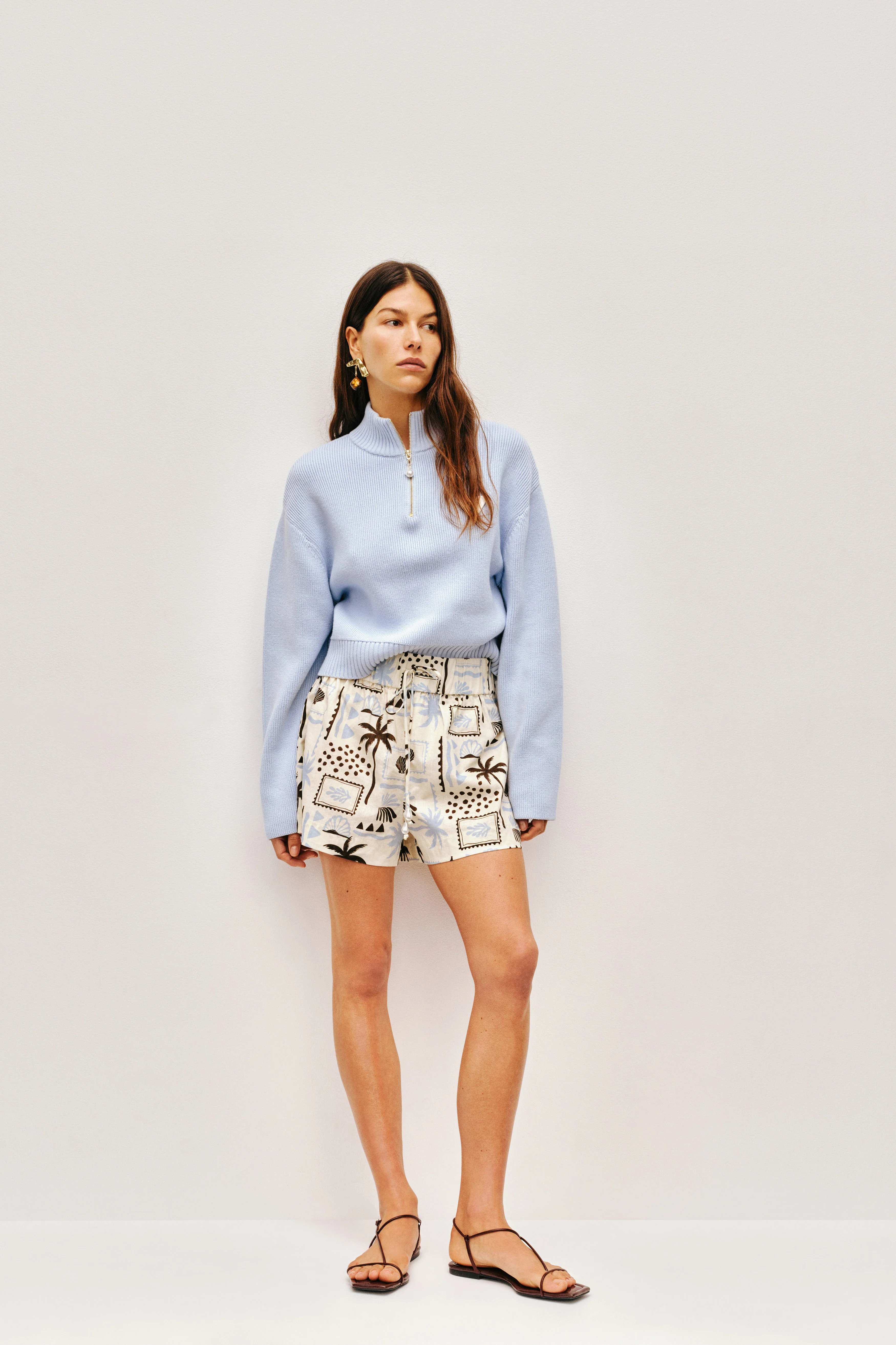 18805-airlie-relaxed-short-1.webp Airlie Relaxed Short