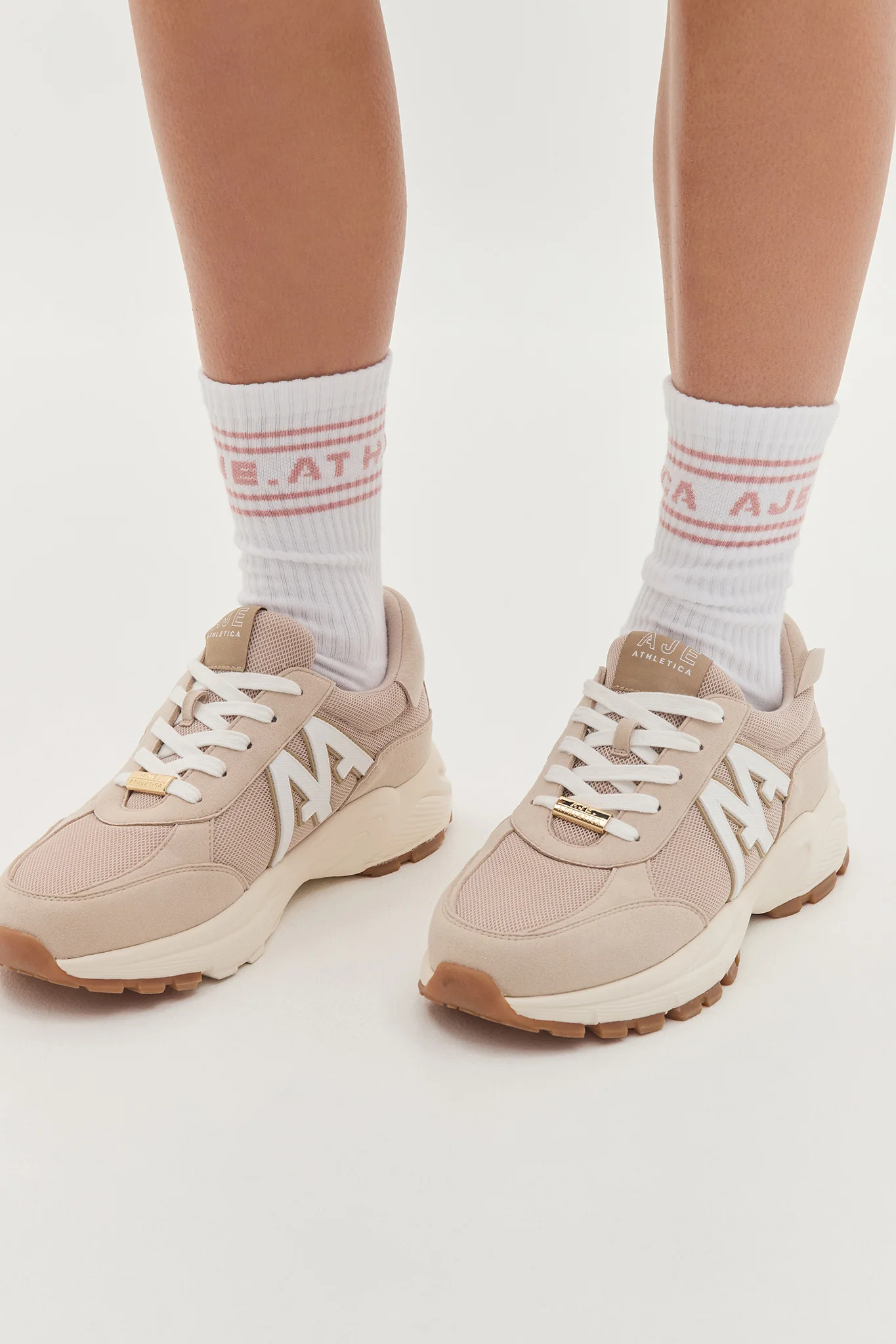Grip Sole A.a Sneaker 961