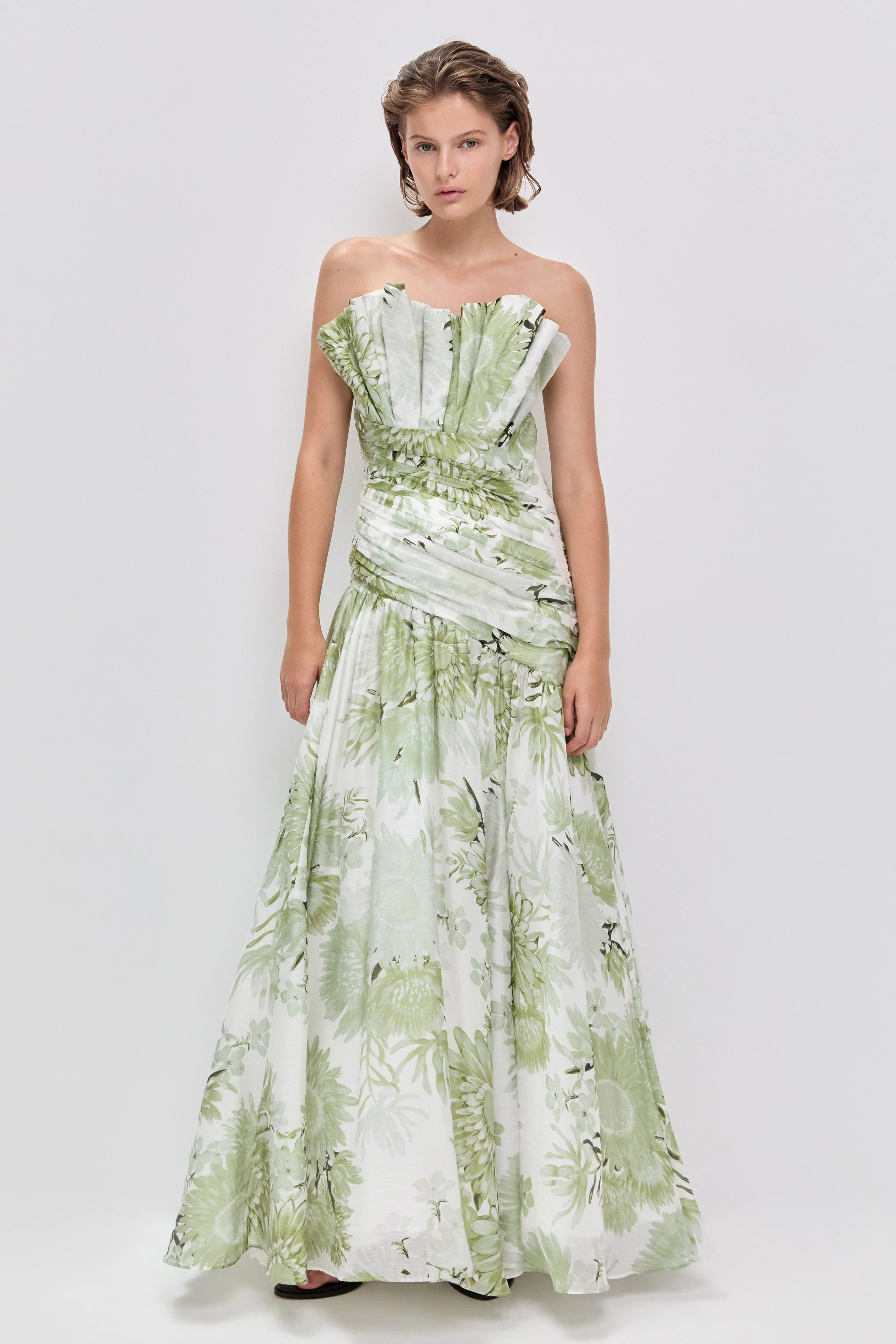 1887-reflector-gown-1.webp Reflector Gown