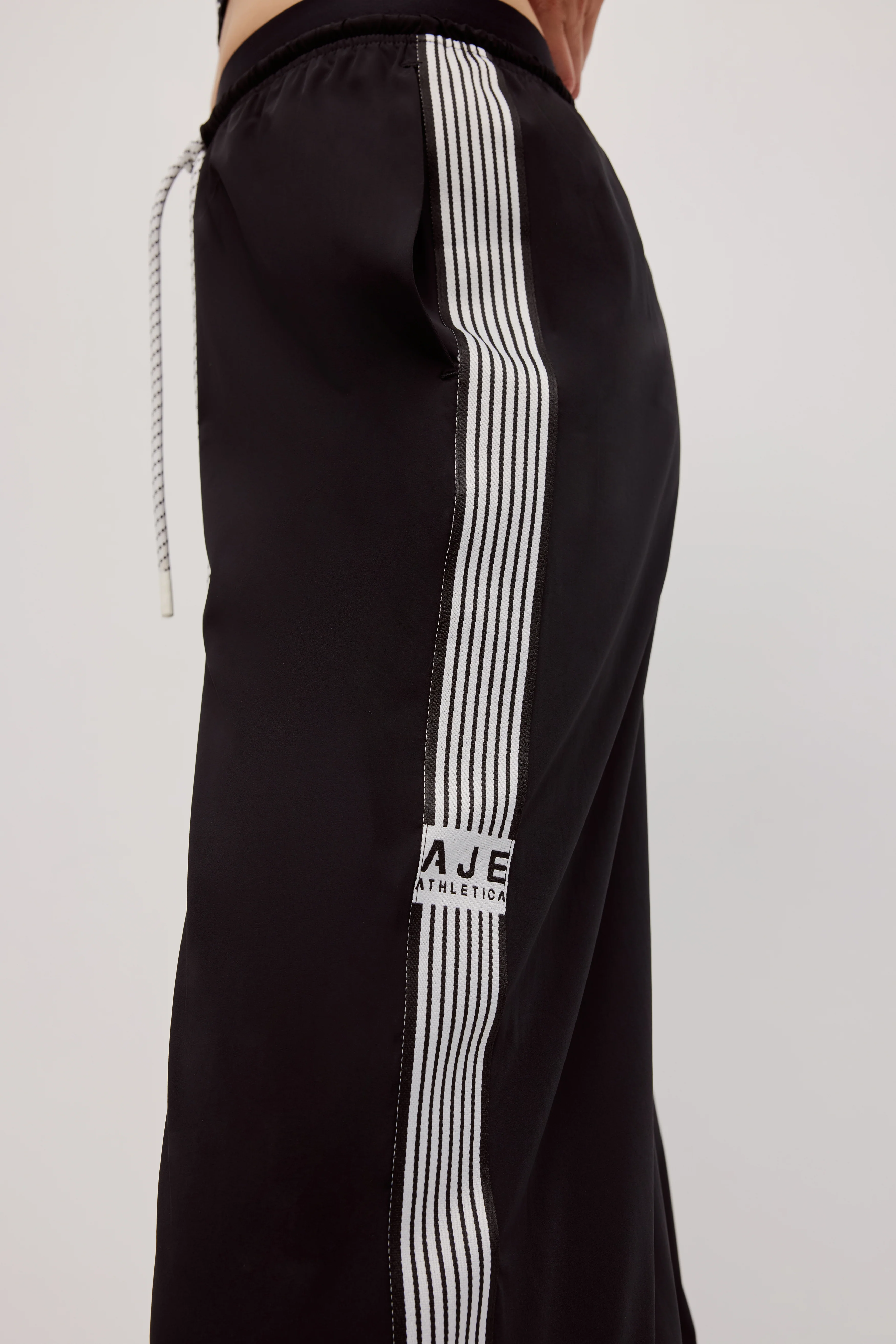 Double Wb Logo Pant 513