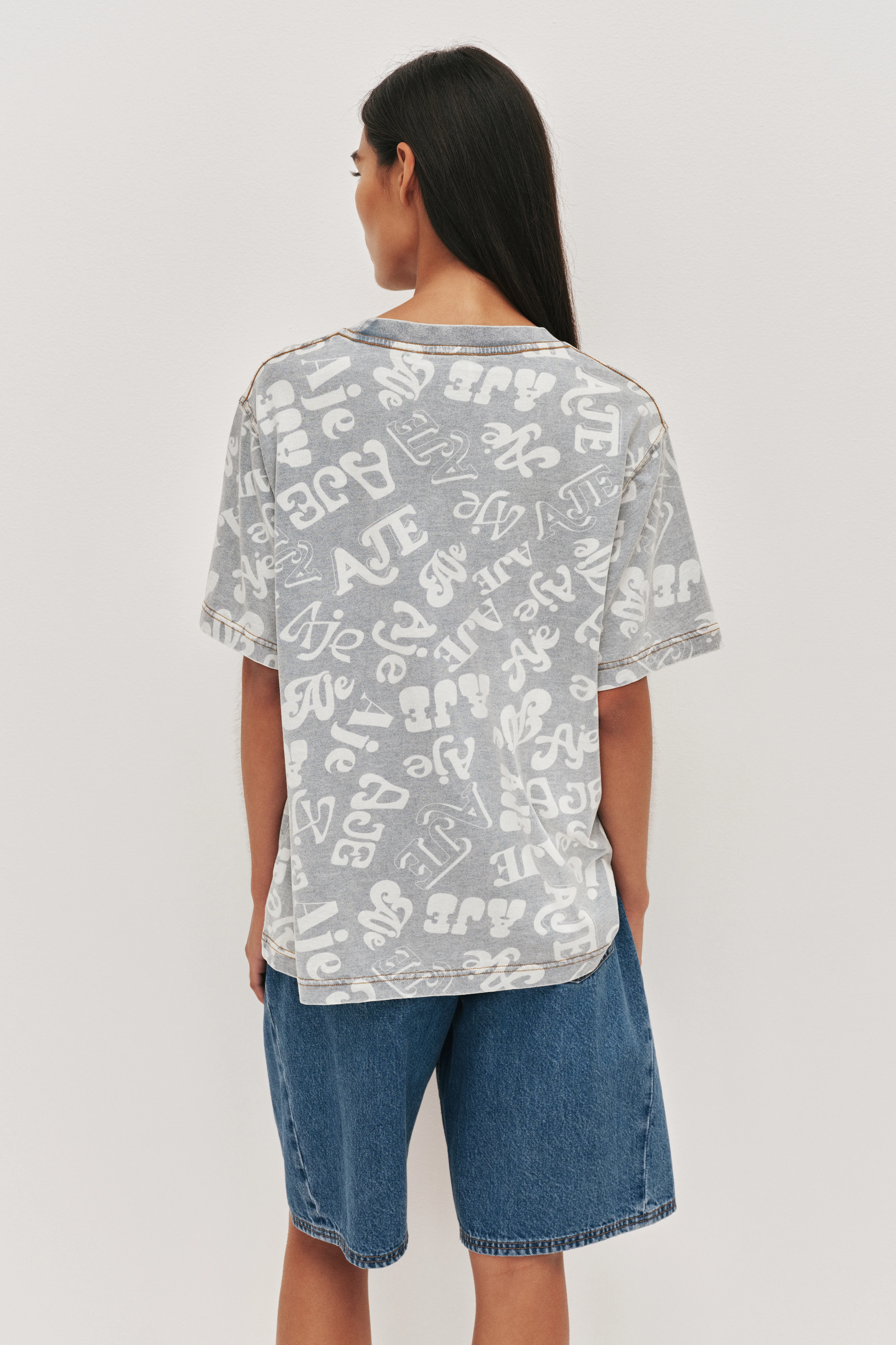 19054-cary-logo-tee-6.webp Cary Logo Tee
