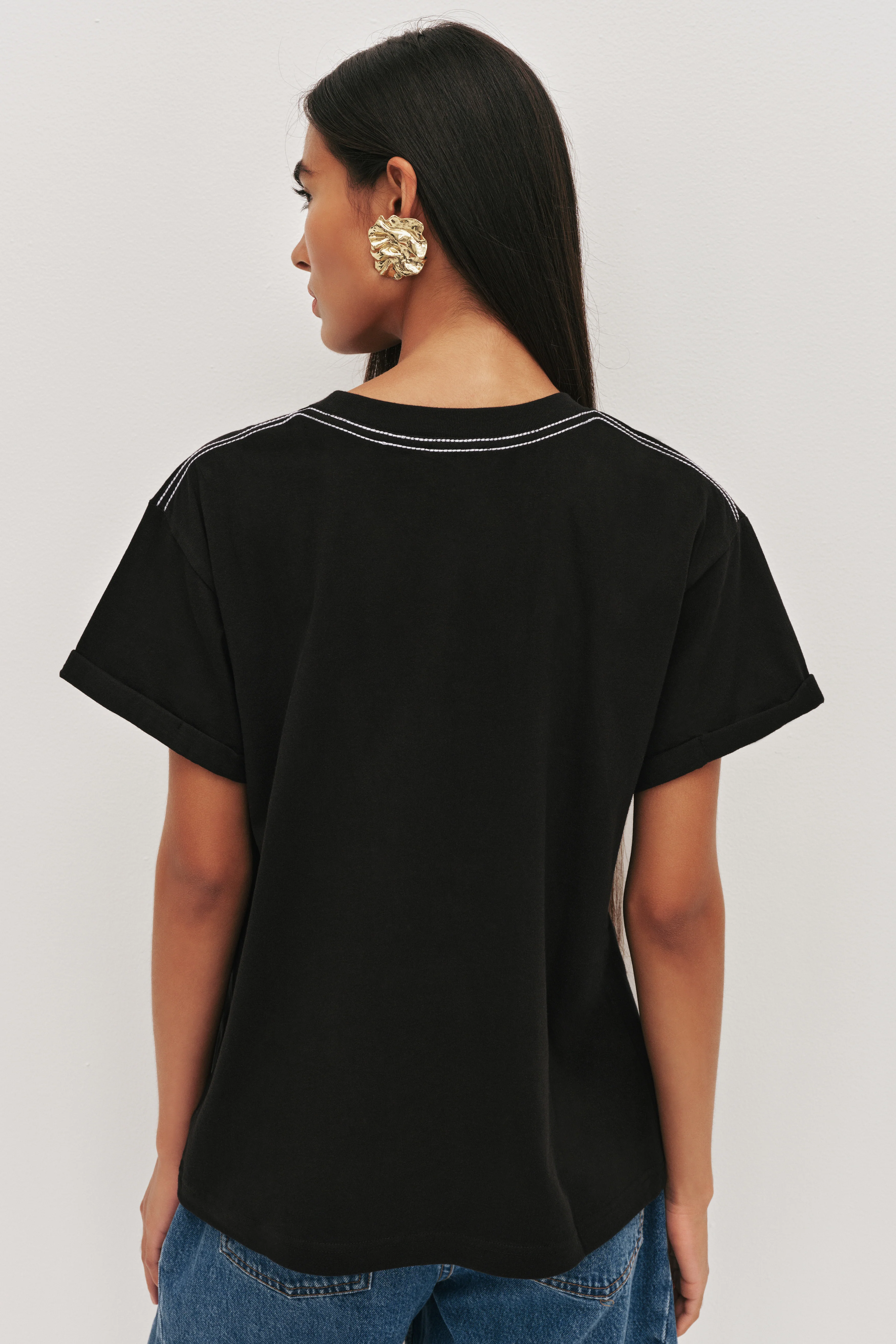 19100-core-raffia-logo-tee-4.webp Core Raffia Logo Tee