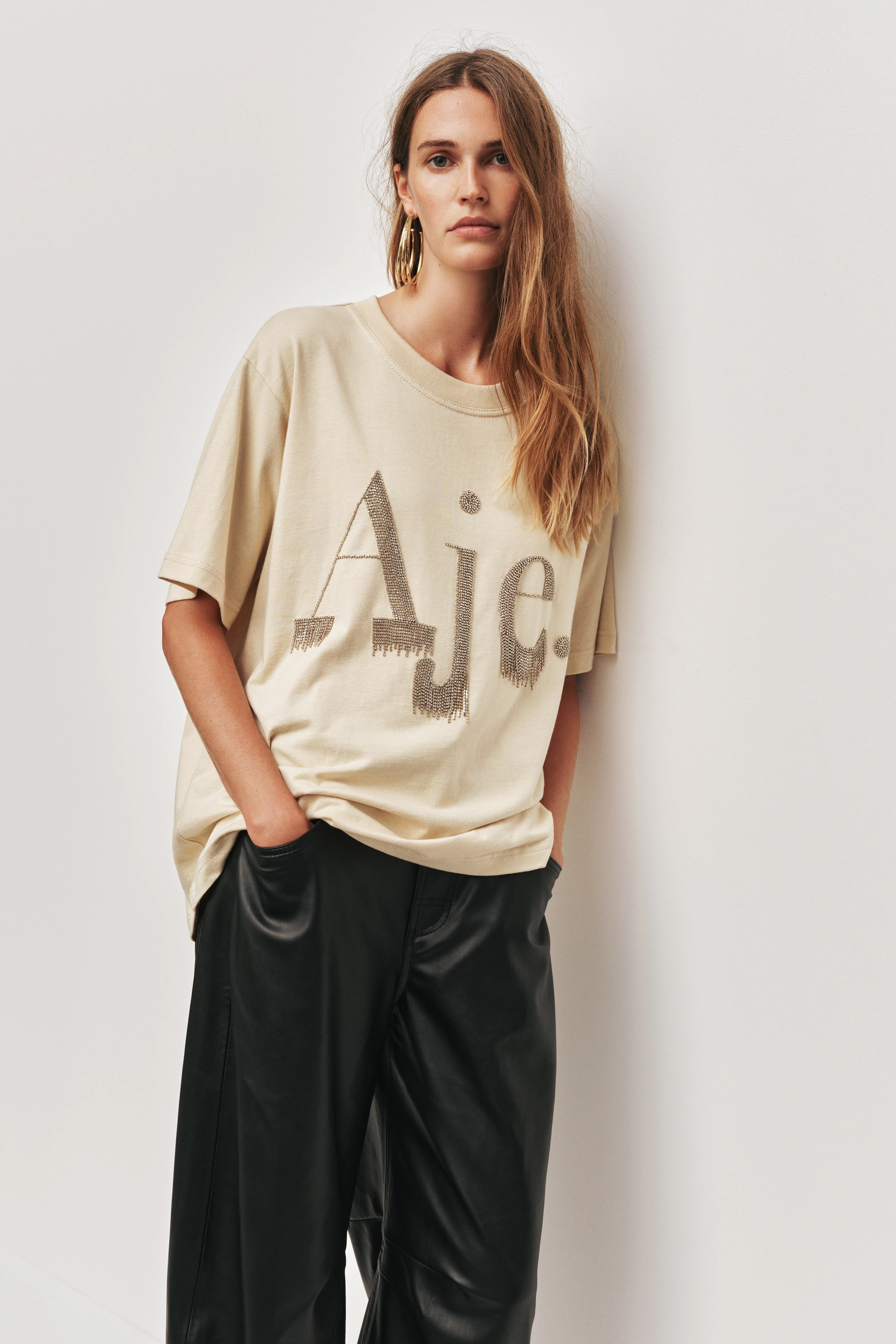 Goldie Oversized Tee