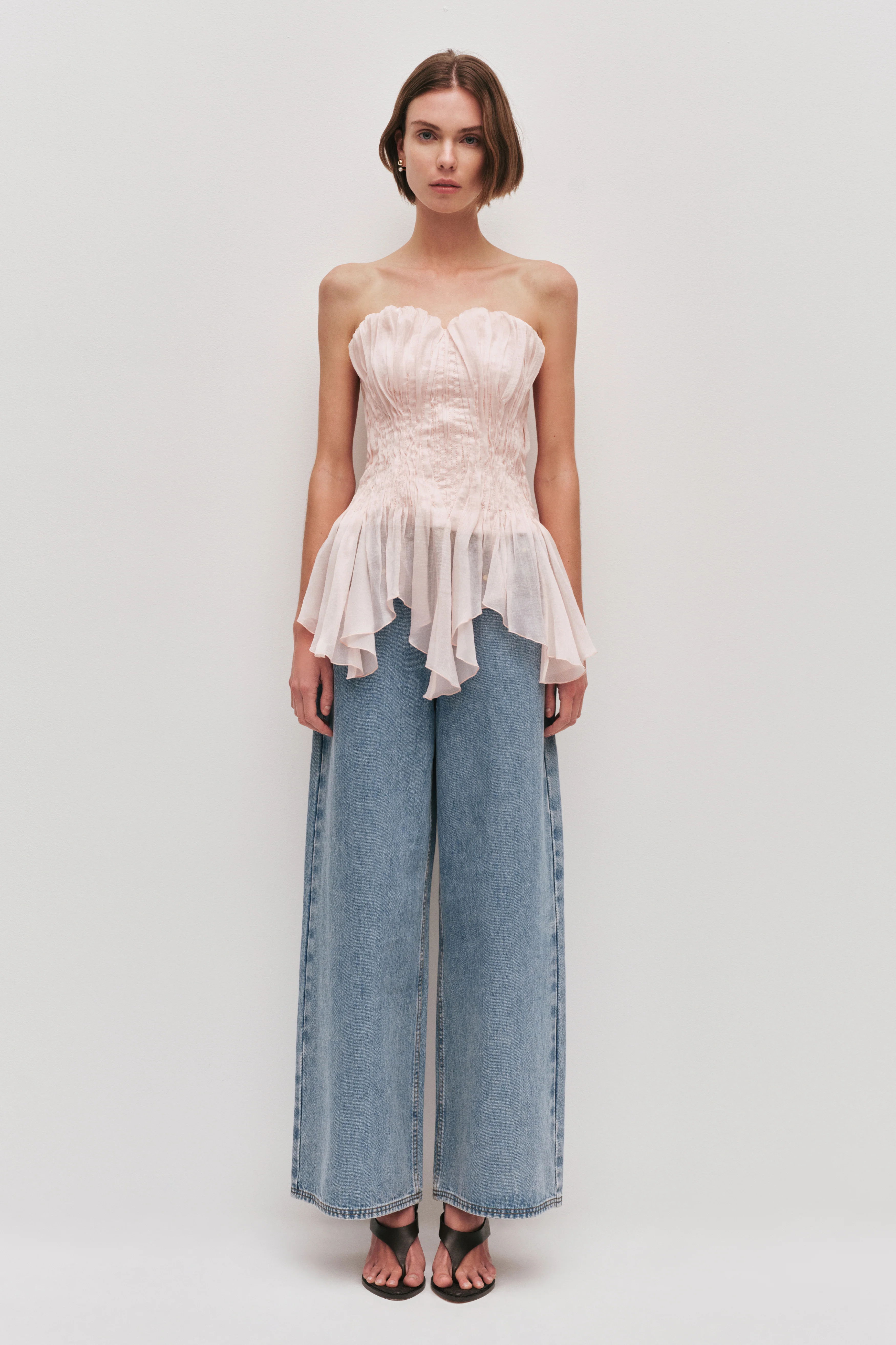 Nisha Bustier