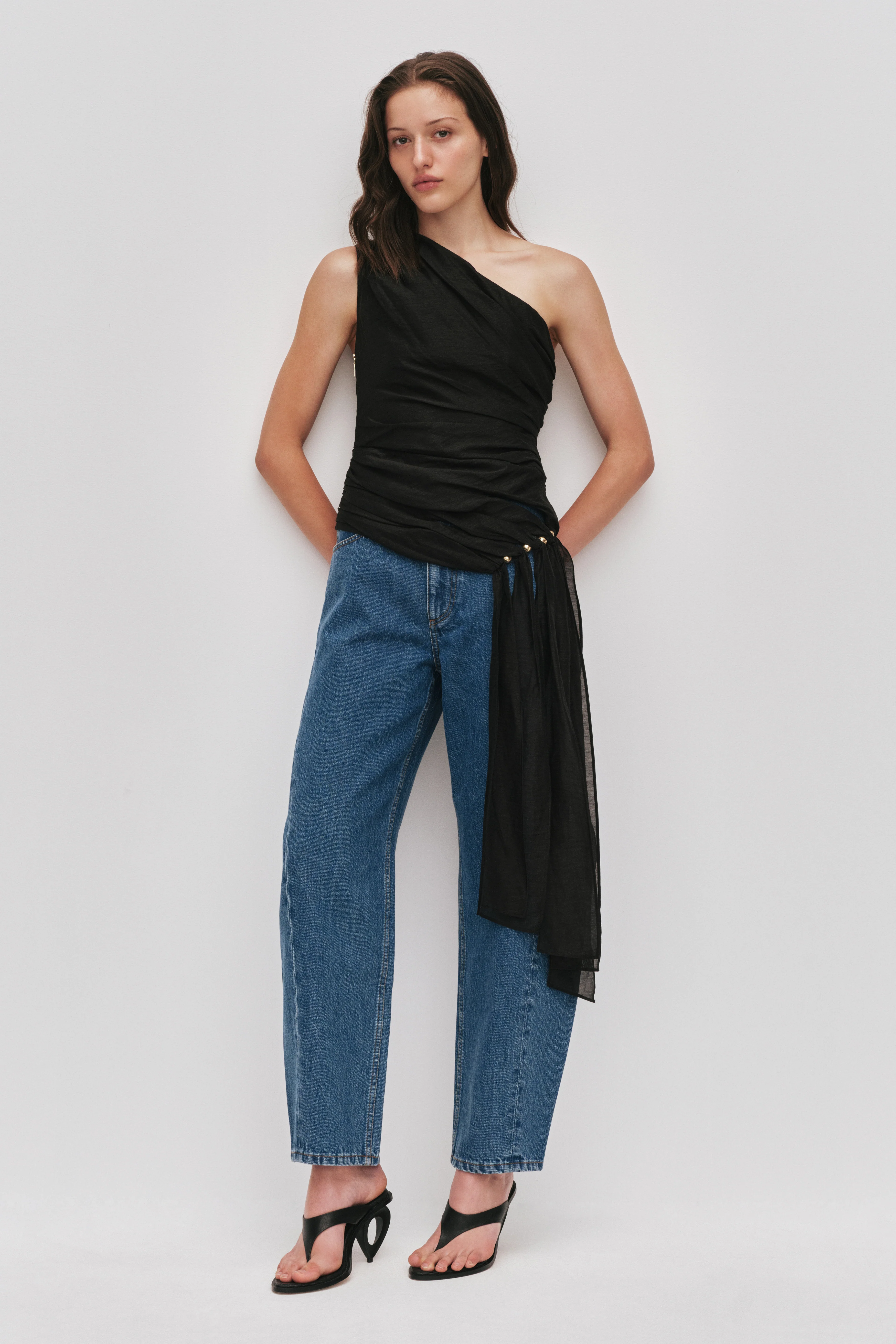 Capture One Shoulder Top