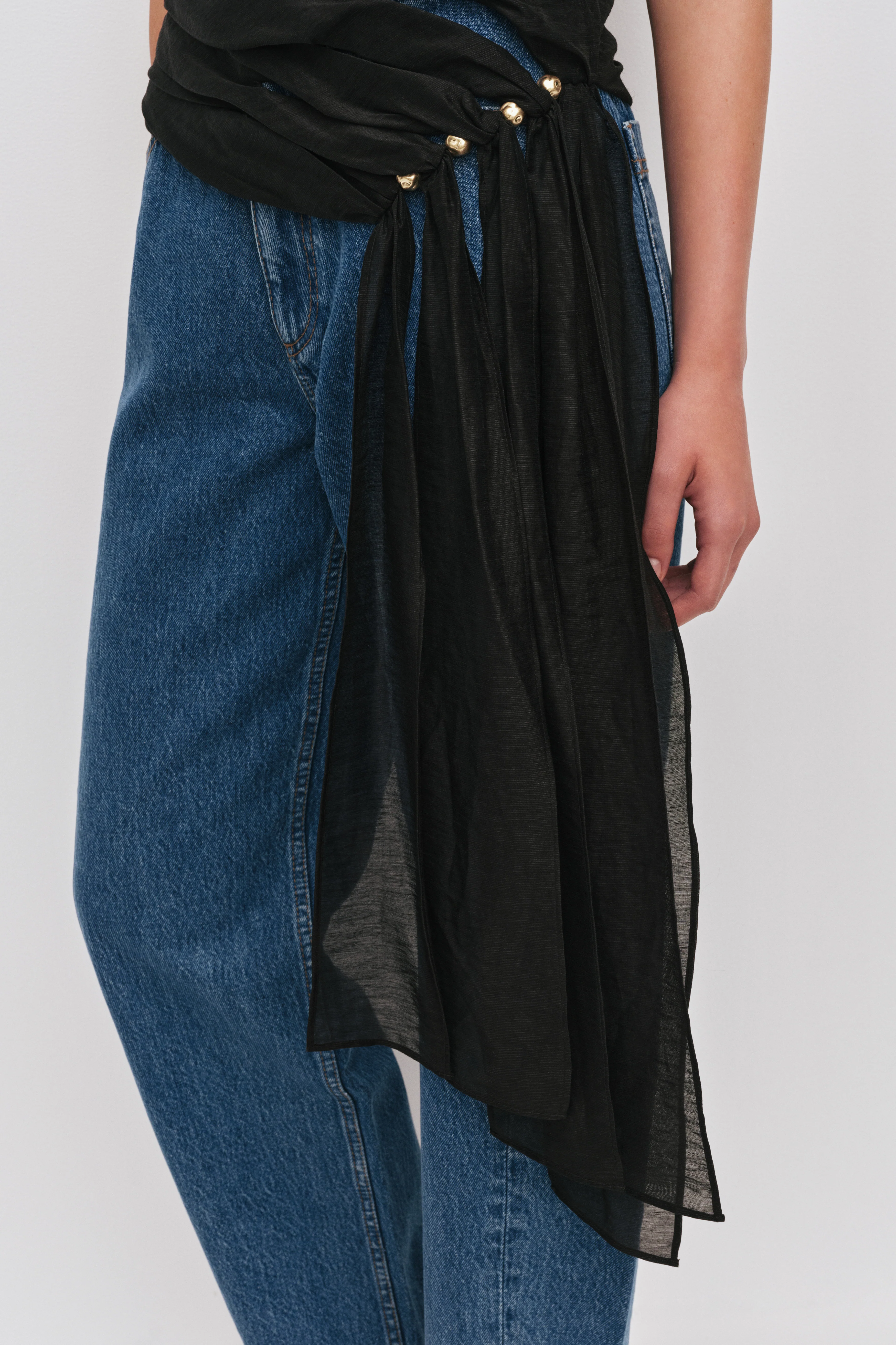 Capture One Shoulder Top