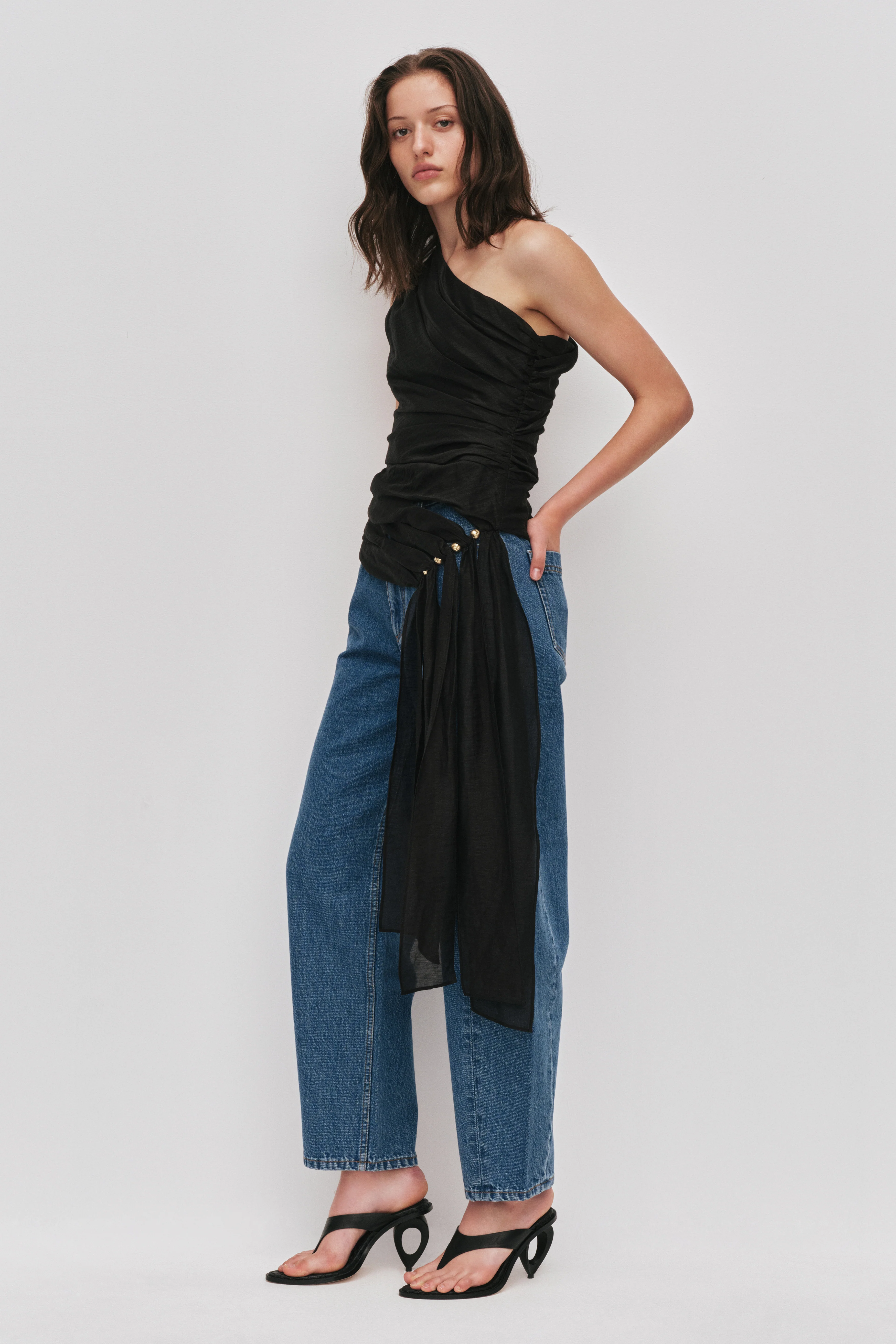 Capture One Shoulder Top