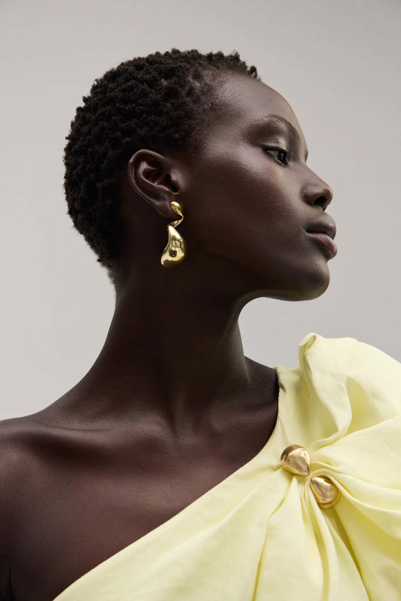 2689-form-earring-3.webp Form Earring