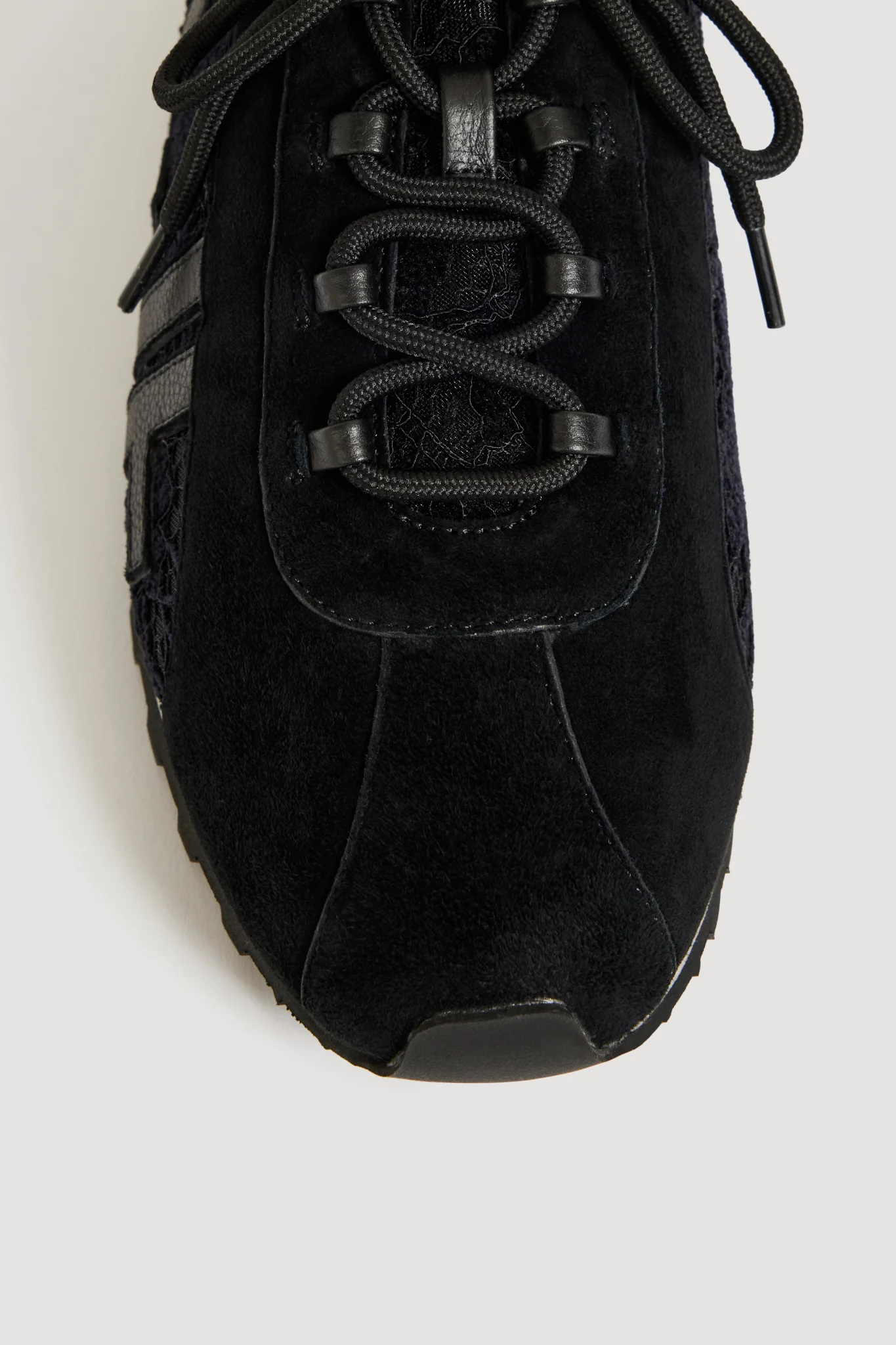 Valli Lace Logo Trainer