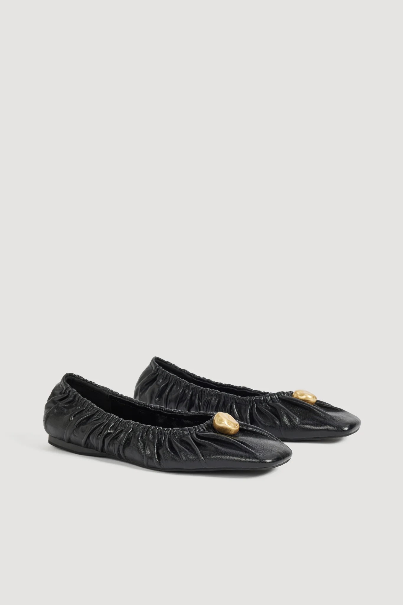 Carmena Ruched Ballet Flat