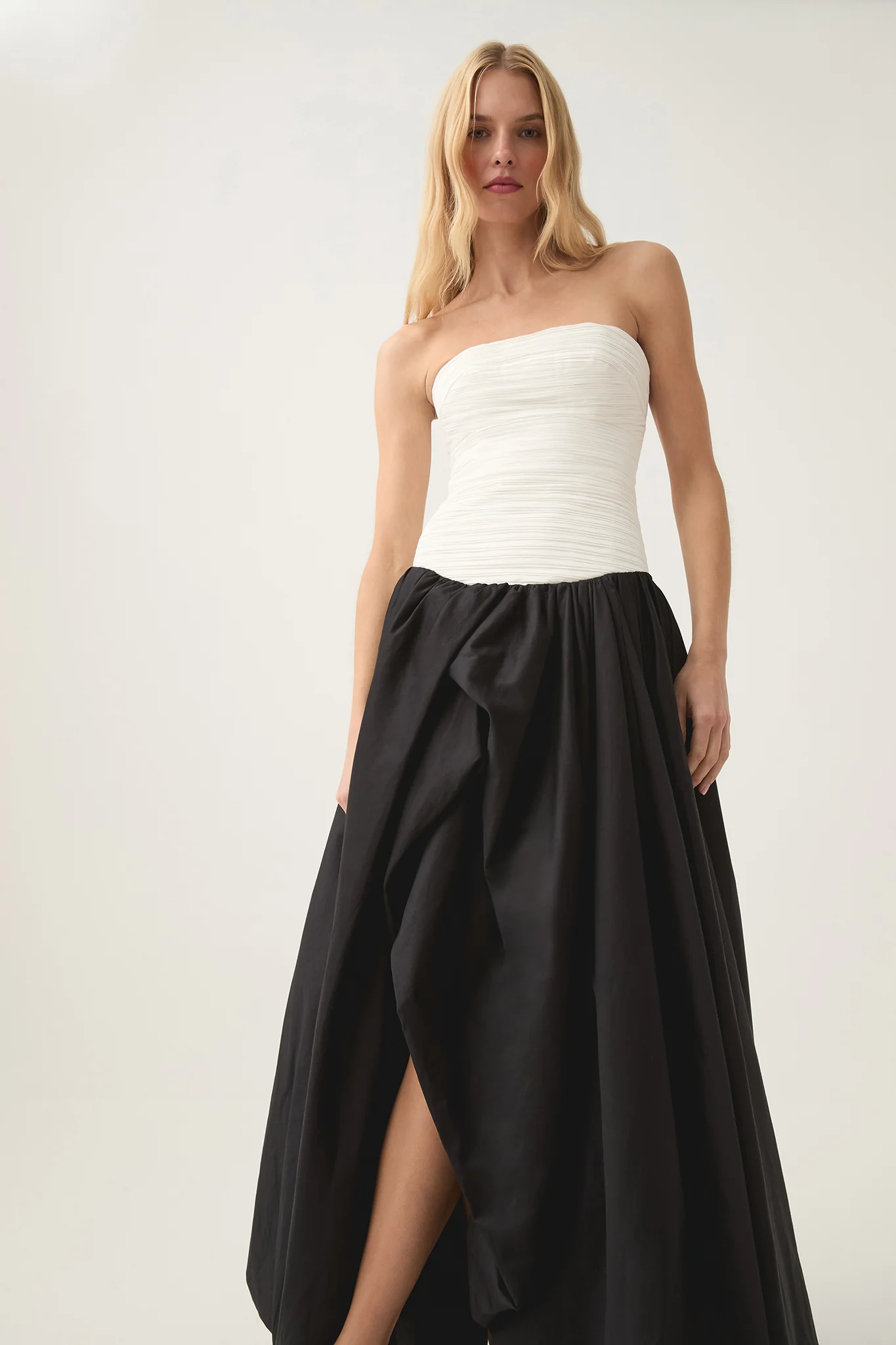429-violette-bubble-hem-maxi-drs-6.webp Violette Bubble Hem Maxi Drs