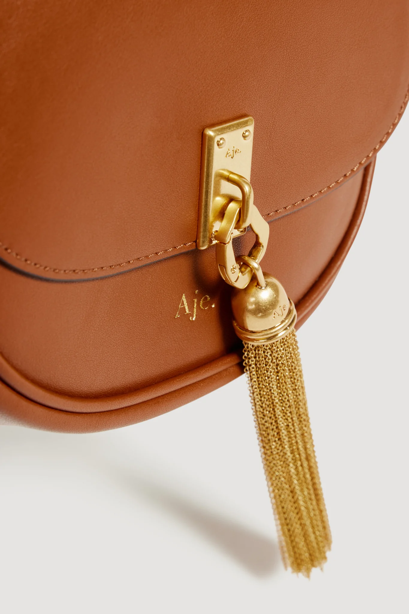 4776-ama-small-saddle-bag-2.webp Ama Small Saddle Bag