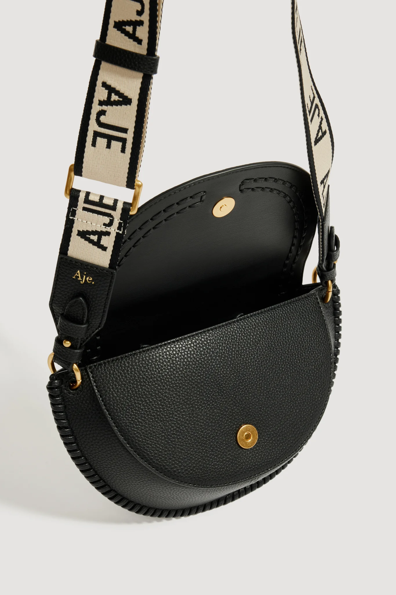 Emery Medium Saddle Bag